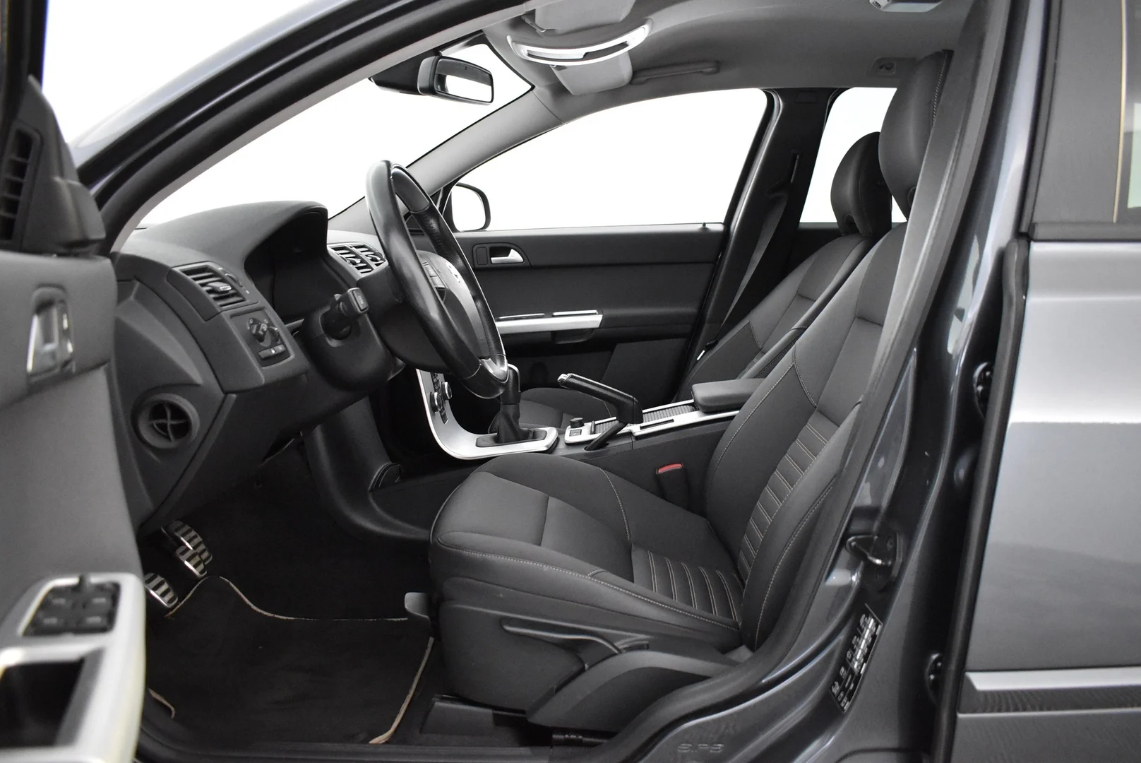 Car Image - d9xGQwJWQYDalNb4sWHY3