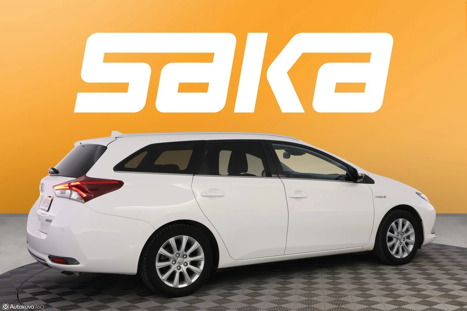 Car Image - 716sLpc6D9aXnenV5L3NyL