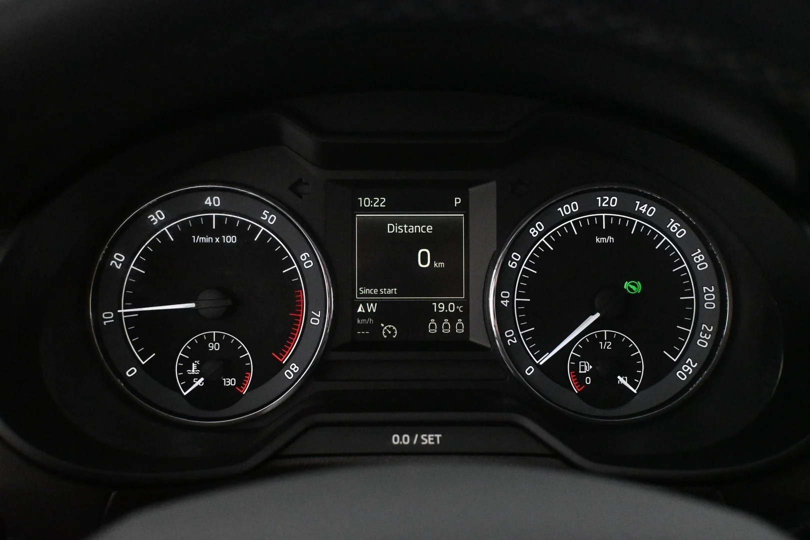 Car Image - 35xFRN5wE2tRrpM05gO0T9