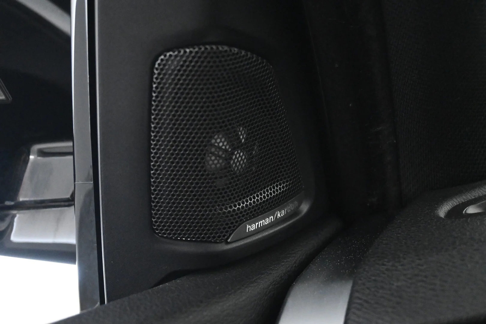 Car Image - YPvuYwIwcK2oAwe3yBqbM