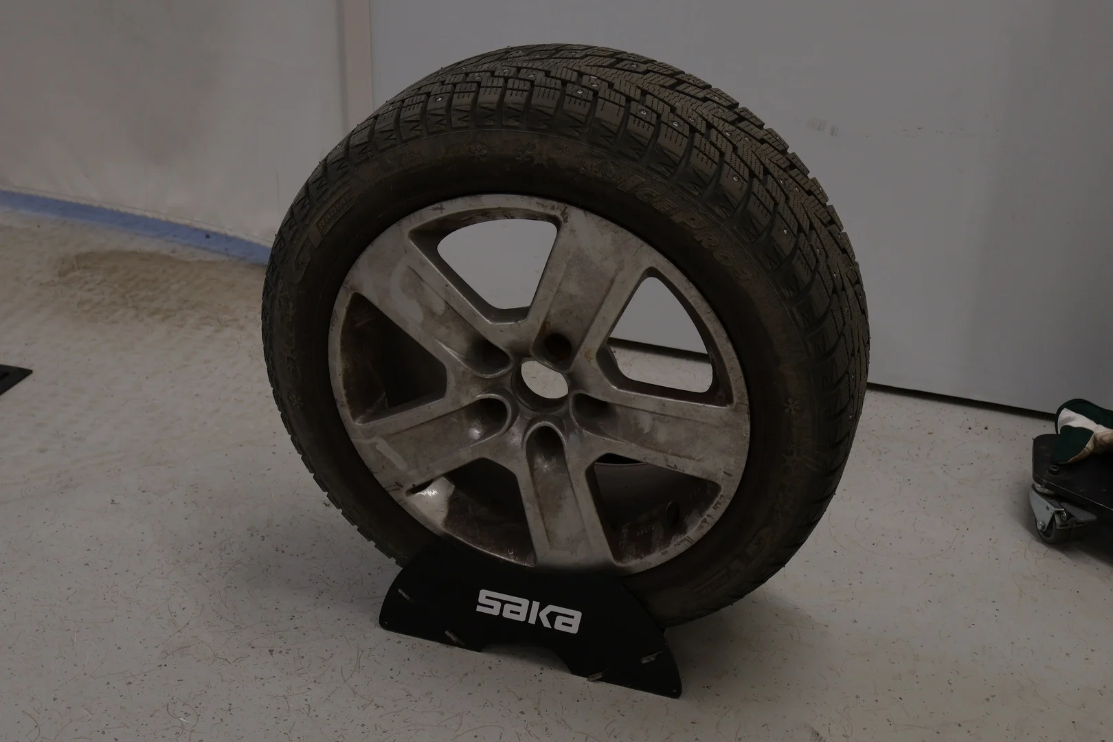 Car Image - FsTkKYT7XoojYjjK0pqFY