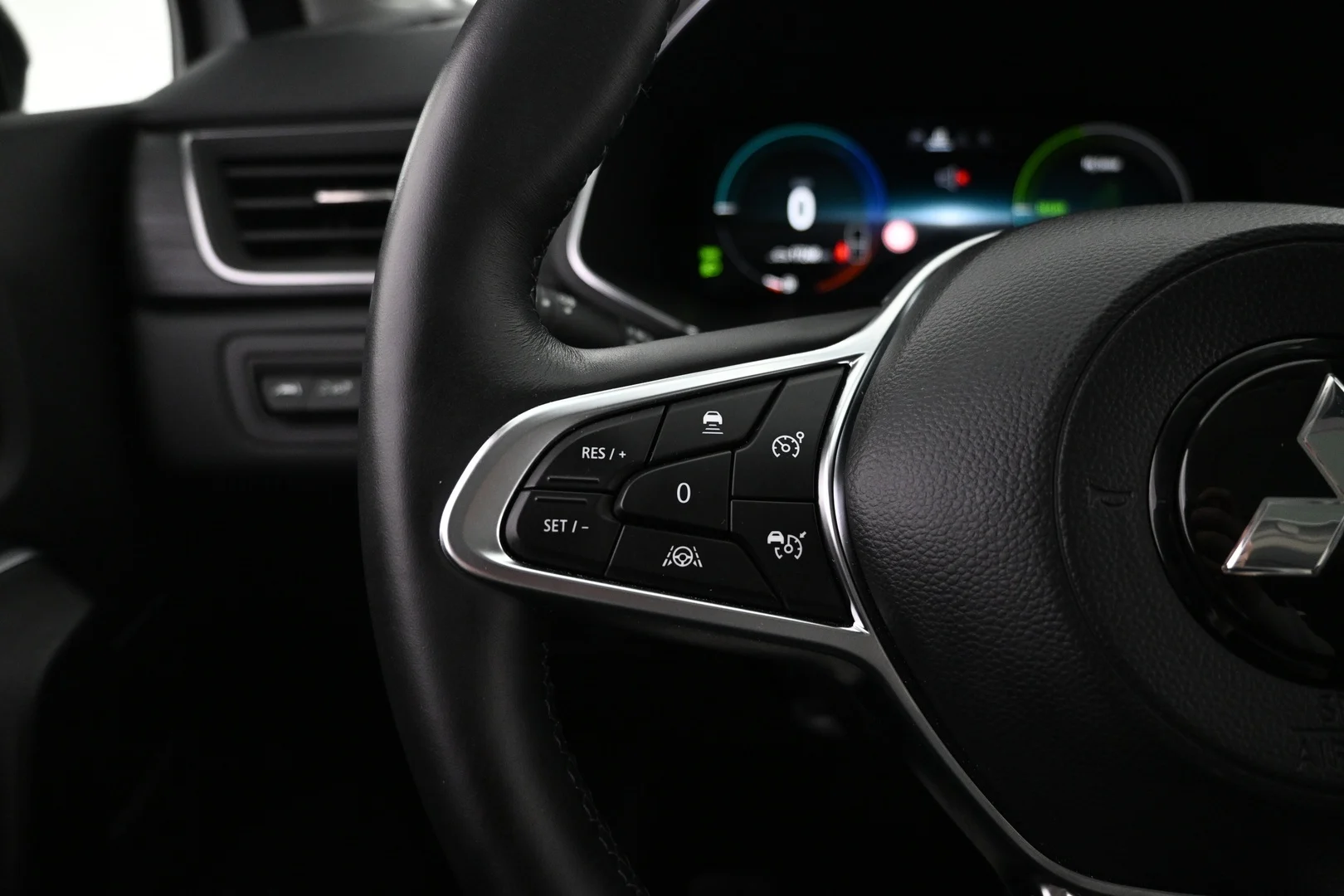 Car Image - 2lMi8ljcSlVsFir94fYWMj