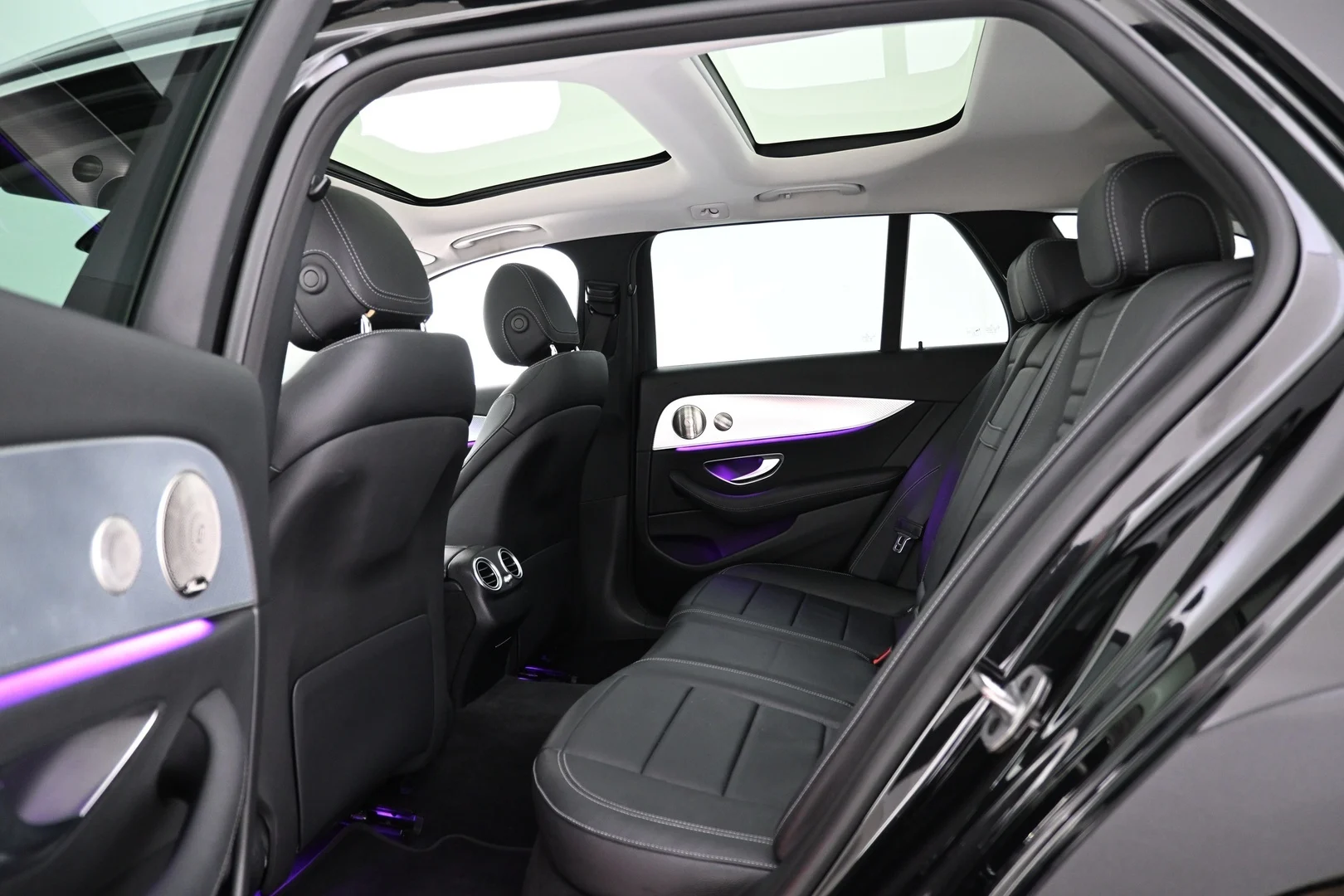 Car Image - 6BYufh8BTlnMq9WkAAnk7z
