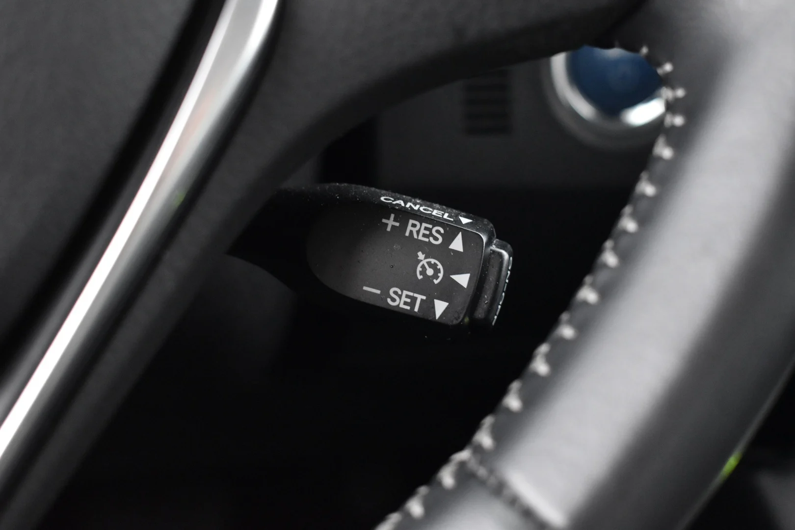 Car Image - 3YW6jIeCobeAV0lW4bbtxJ