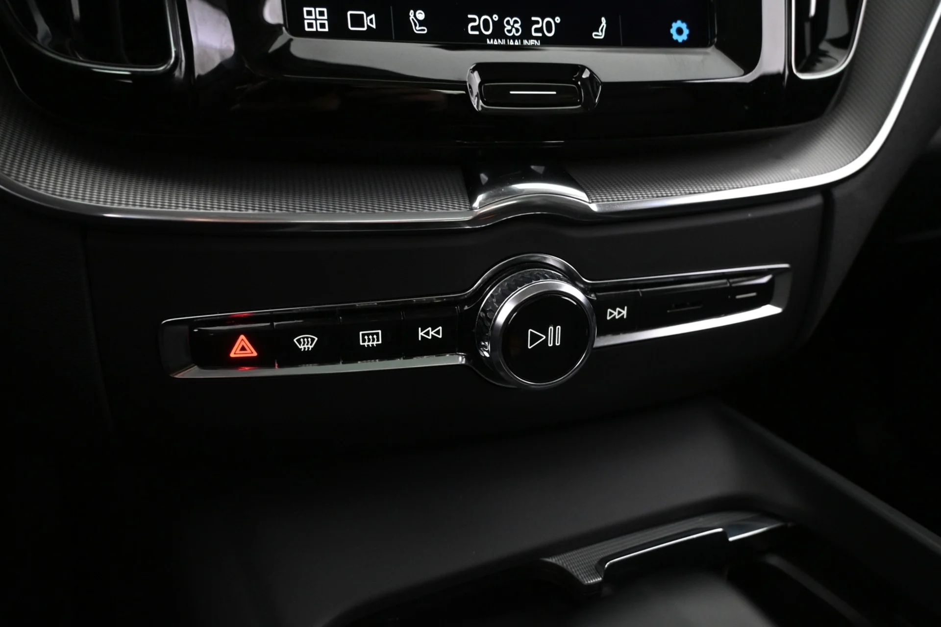 Car Image - 1D32nQ0jdGjSHnH6Hv4Arr