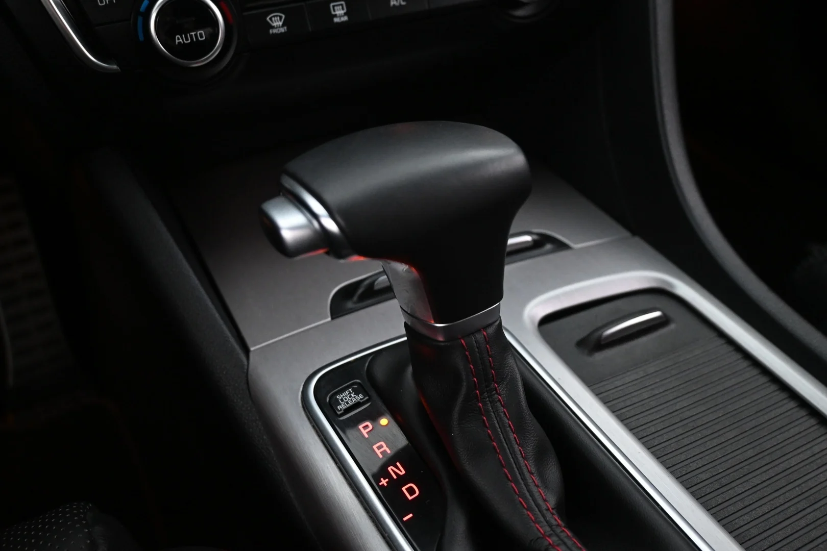 Car Image - 7qYmFHPngj3AO2iCImQBnr