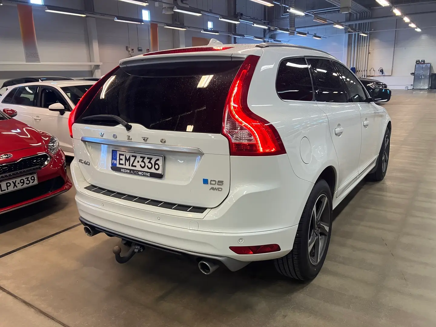 Car Image - 5ytYid98rpoY0ZYyWXa781