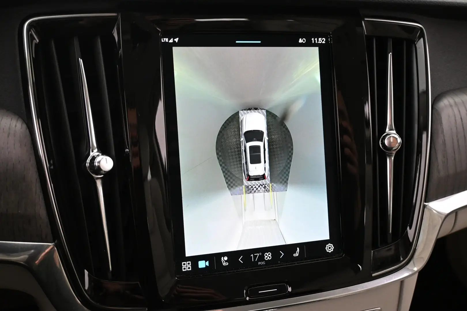 Car Image - 1poM6ld5W9qUoDDzLonBj6