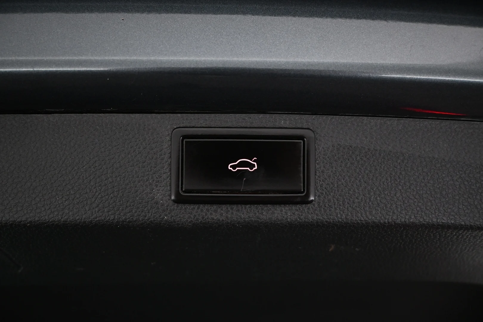 Car Image - 2NuJLxE3IWR9ssU1r72s1D