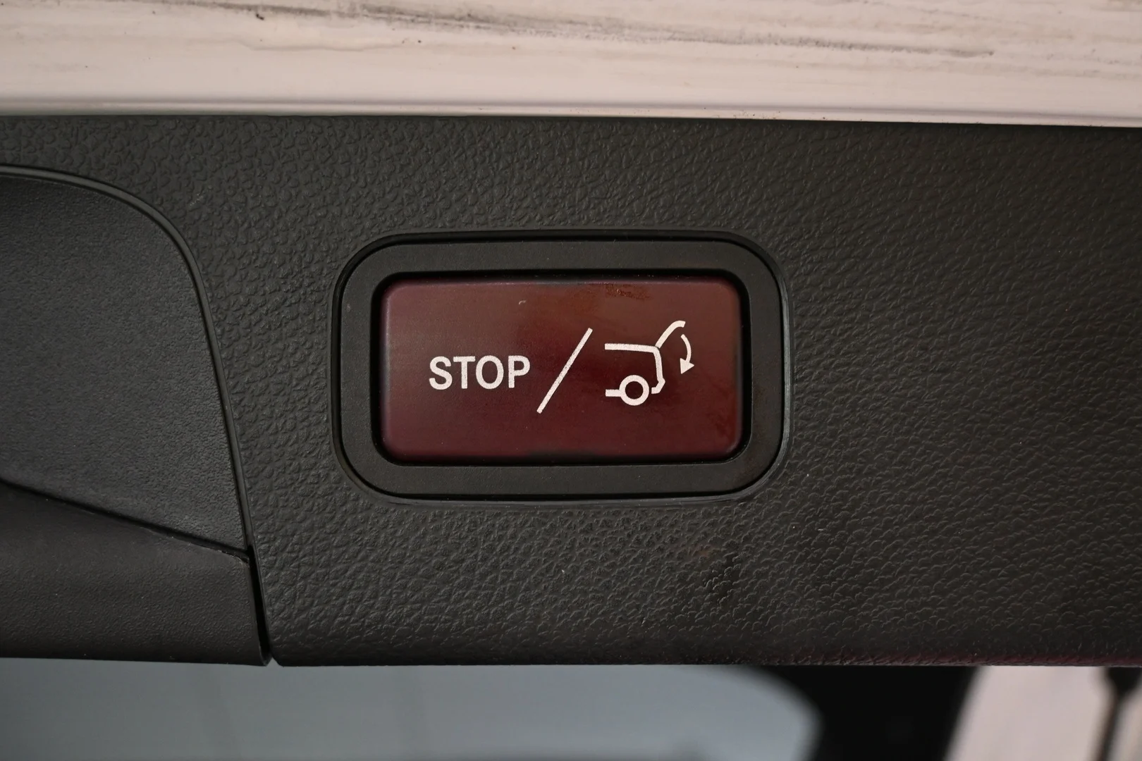 Car Image - 4fajgFulWxBvuvhG3Lclj2