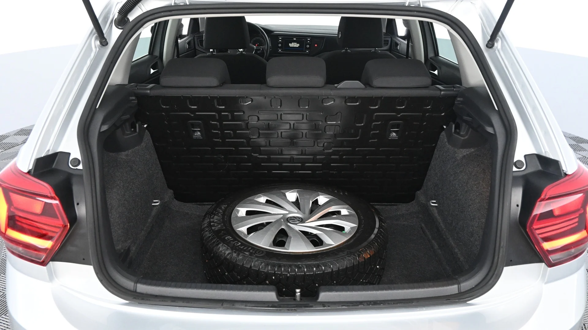 Car Image - 3MbjtqnSQQ9855pnvA3qm