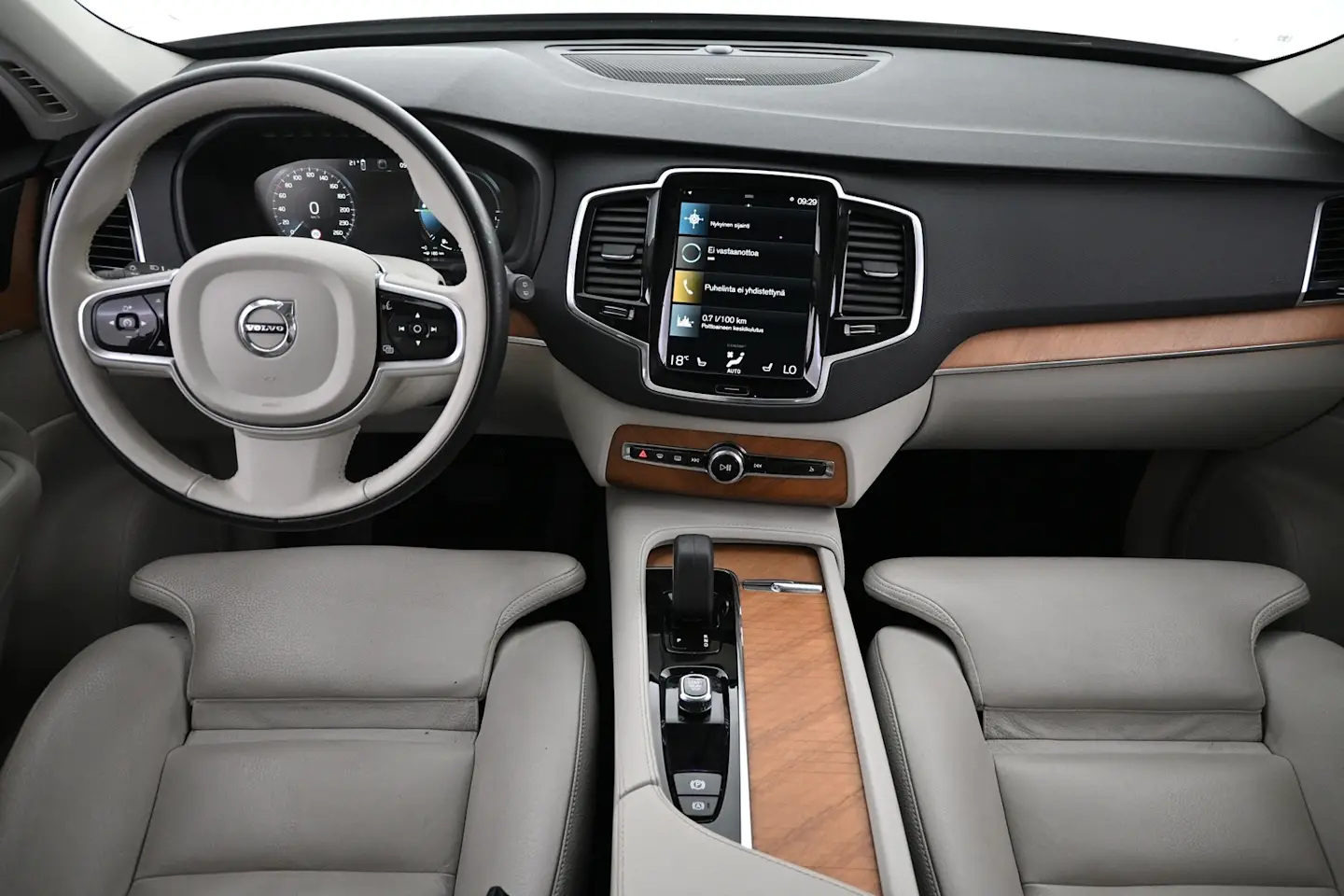 Car Image - 5JlvR56cpBzM5cDSRKoZrt