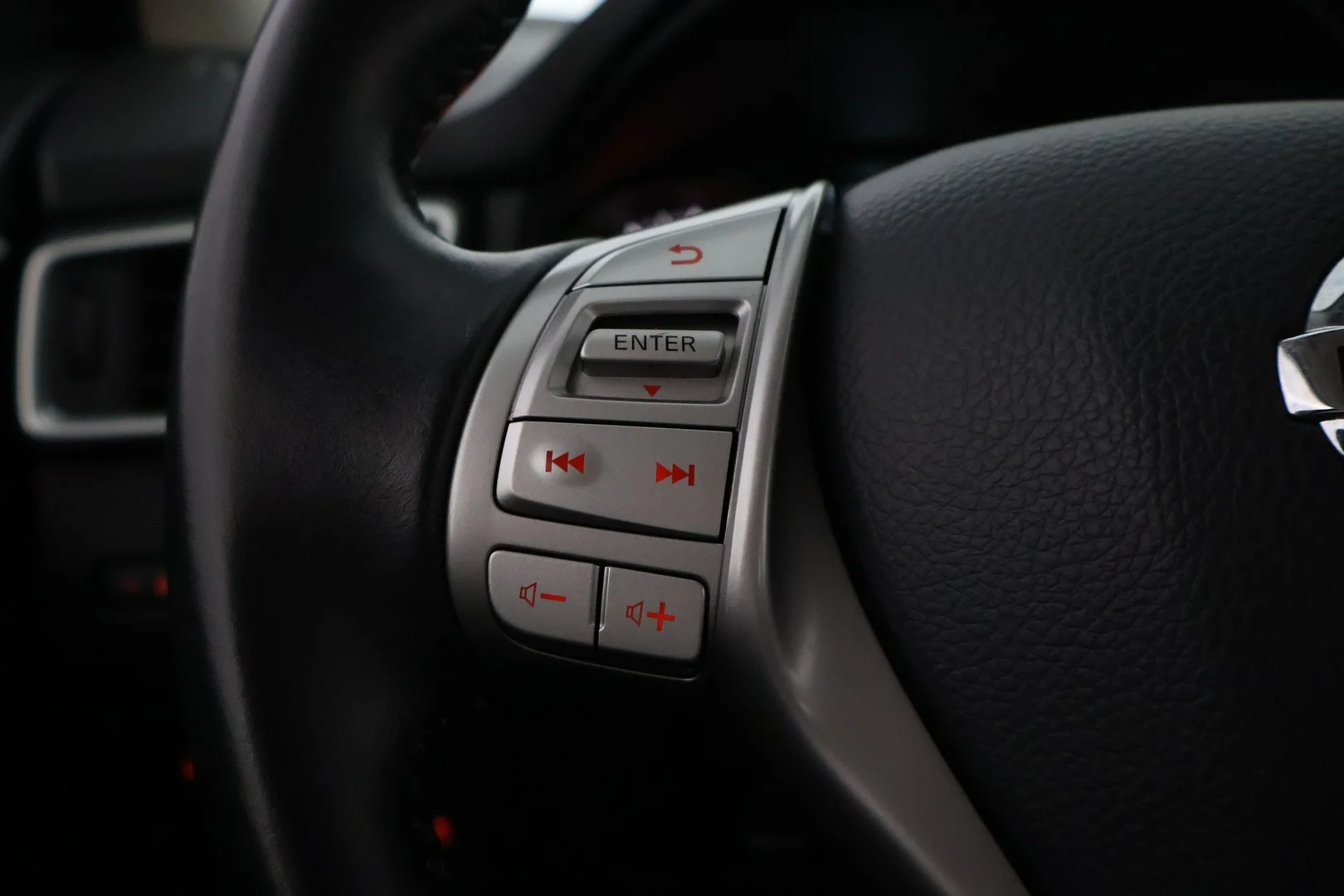 Car Image - 6xJfn85Gw1re9gQcIi4vHP