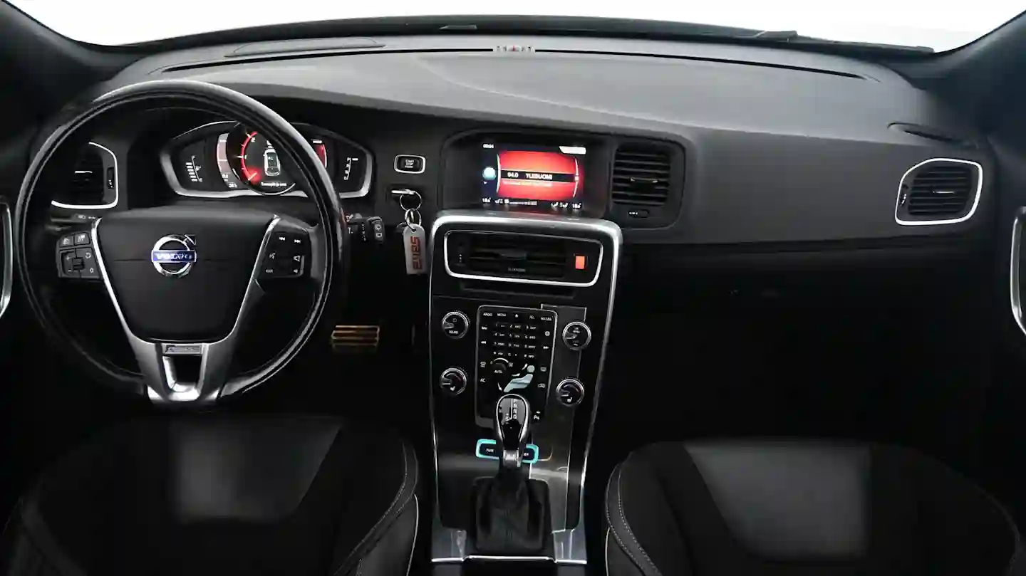 Car Image - 4LrdLb3ZixAT3VfYGYr3Ys