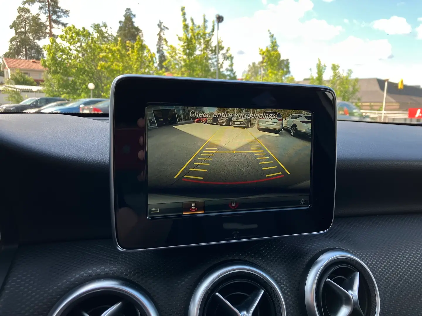 Car Image - 7c08lK7RfFnEBEsJMpxaGB
