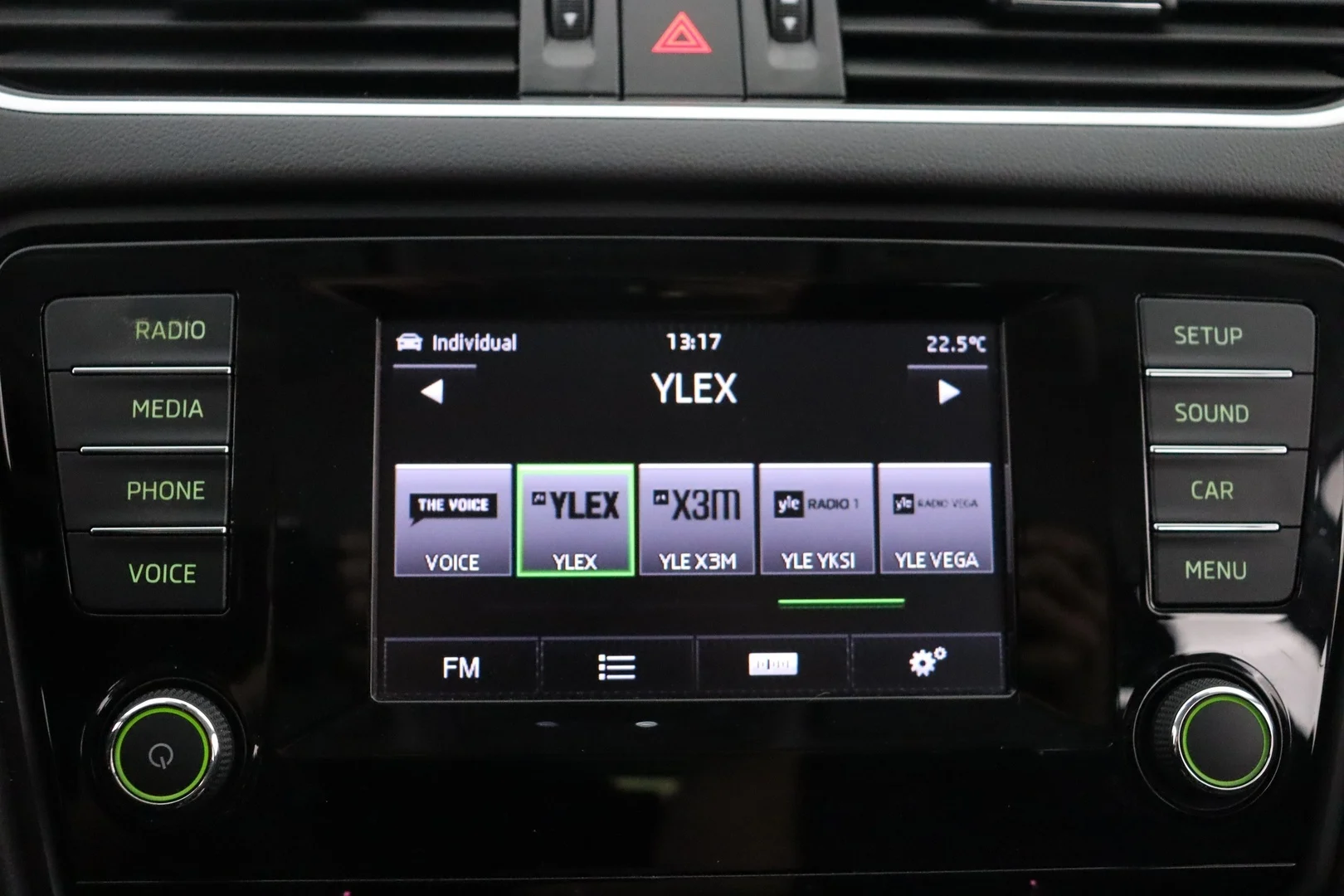 Car Image - 19iayJ62SD4HaOQELJrBDH