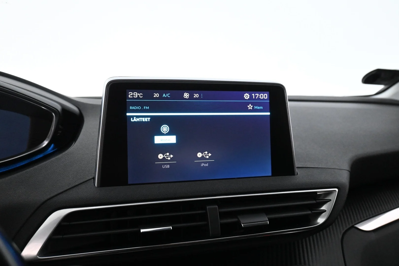 Car Image - uhUsrXrwnJyAHMLkf275H