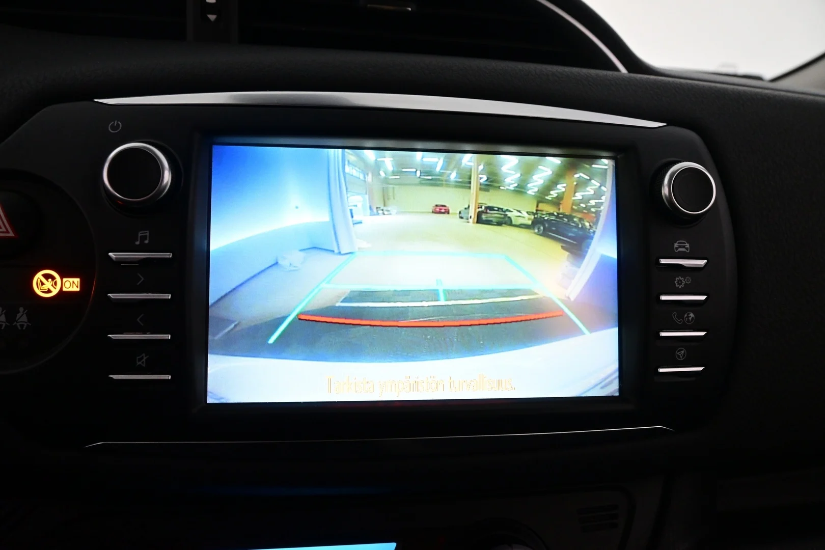 Car Image - 1QH5Hi8LyrFwUT1Luy6gvR