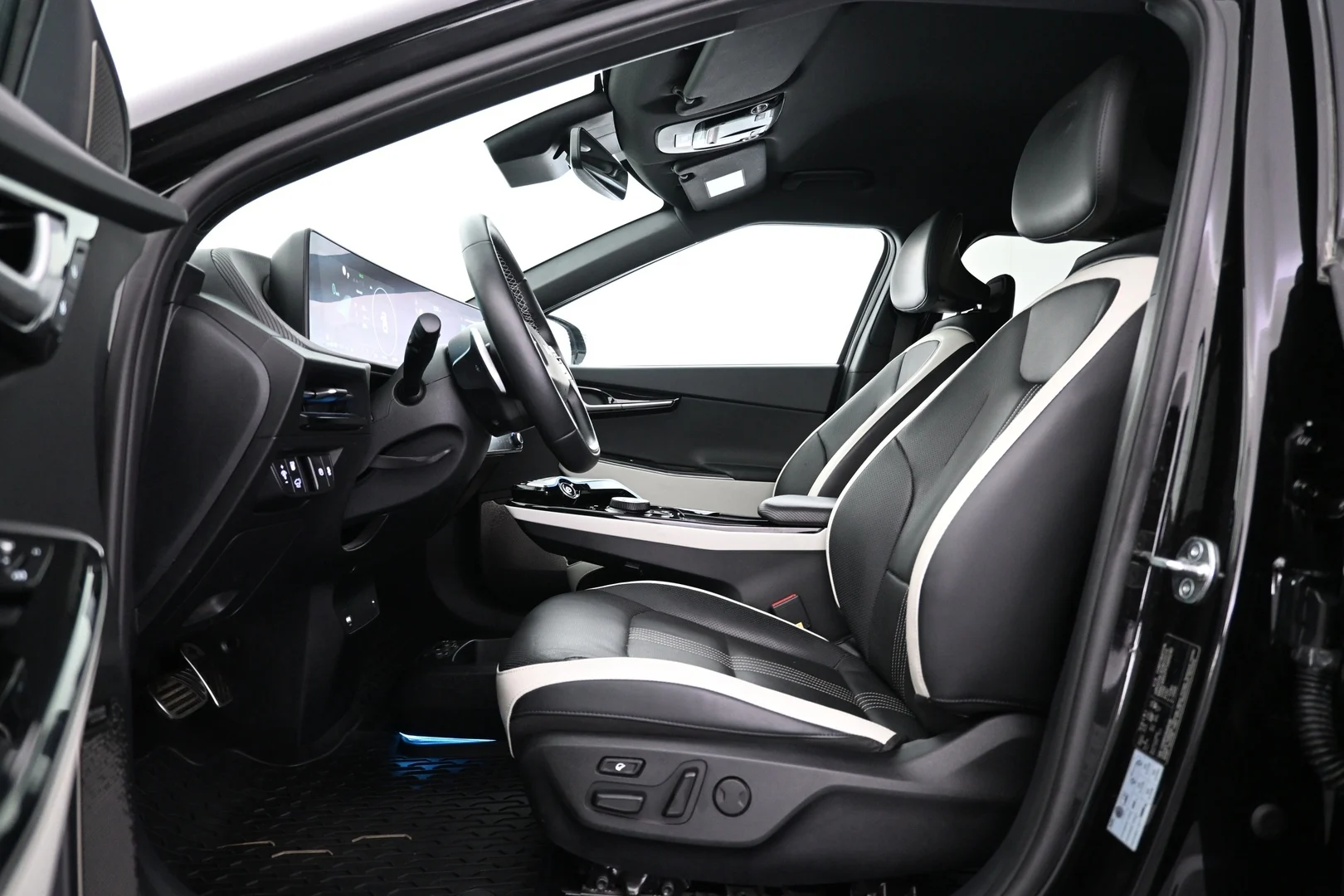 Car Image - 4LM7xIcvYnWynEB8XFiXyM