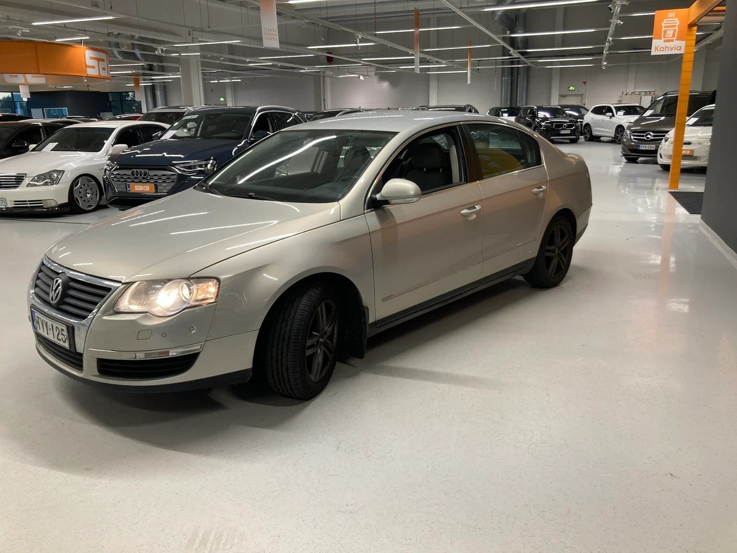 Car Image - 6ITZa21Z6zIXlymFZeH3dM