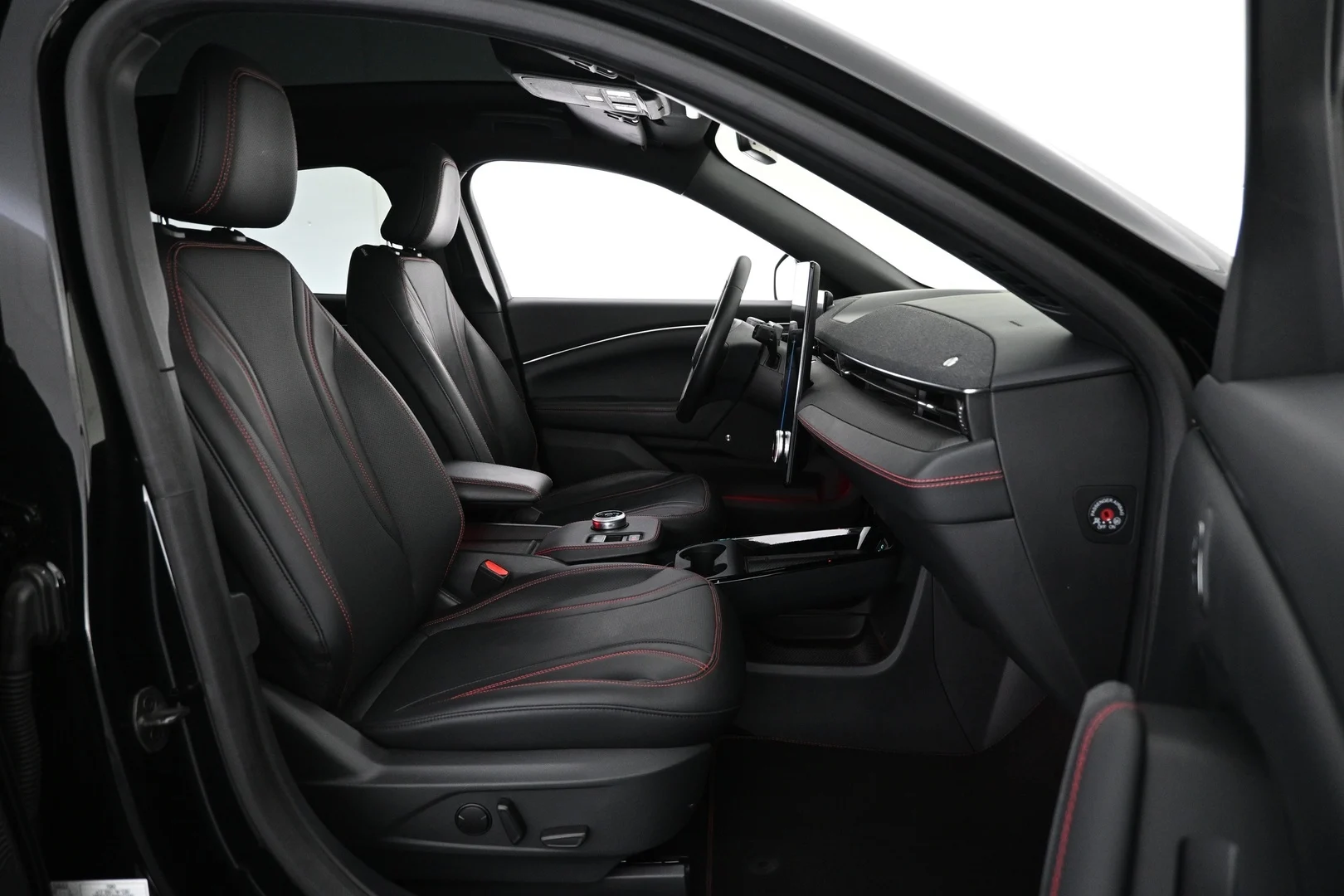 Car Image - 5ZU25Ch1TTxyNCcEBVAnFB