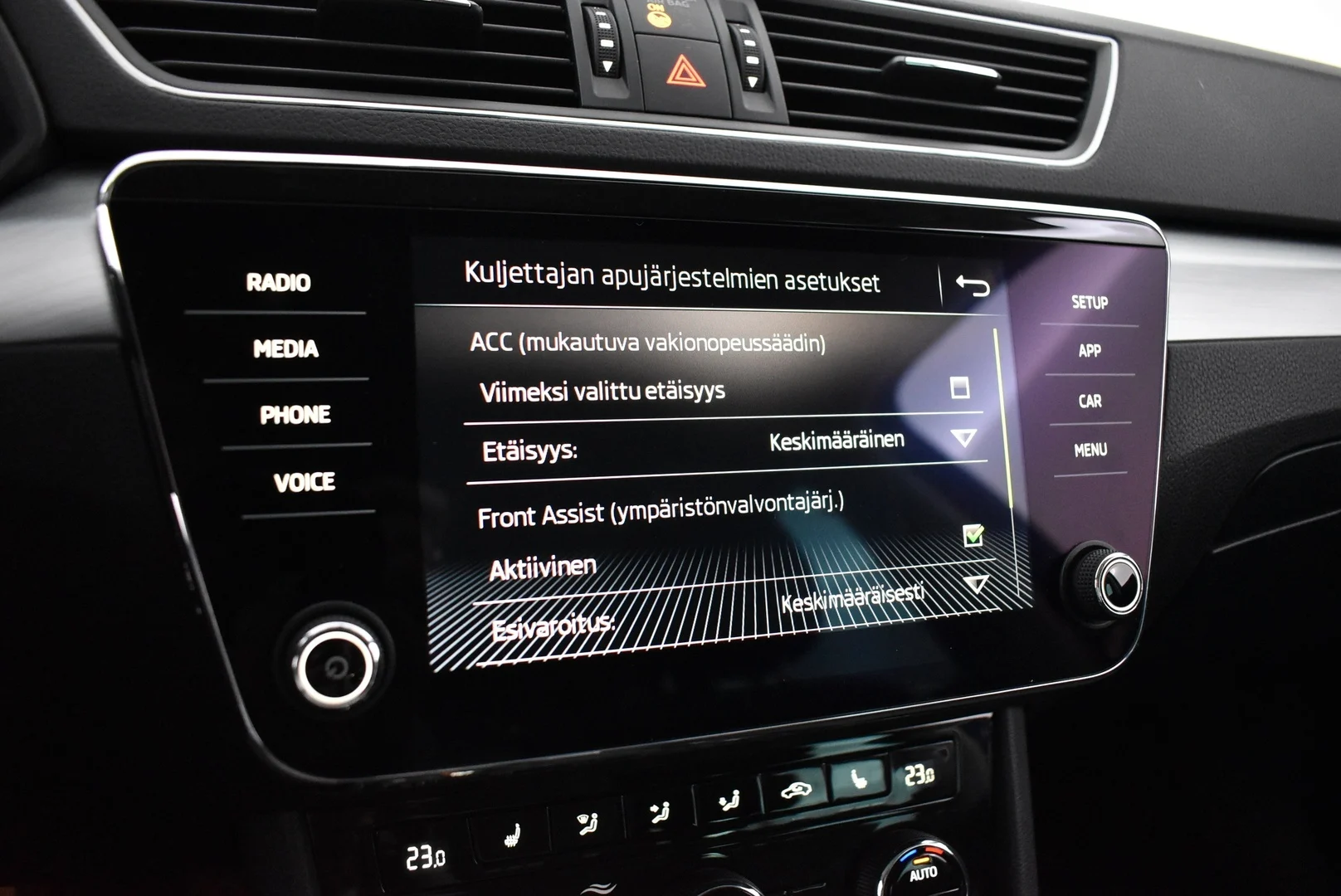Car Image - 2RnB2iiVZbv3fvqbStzKTg
