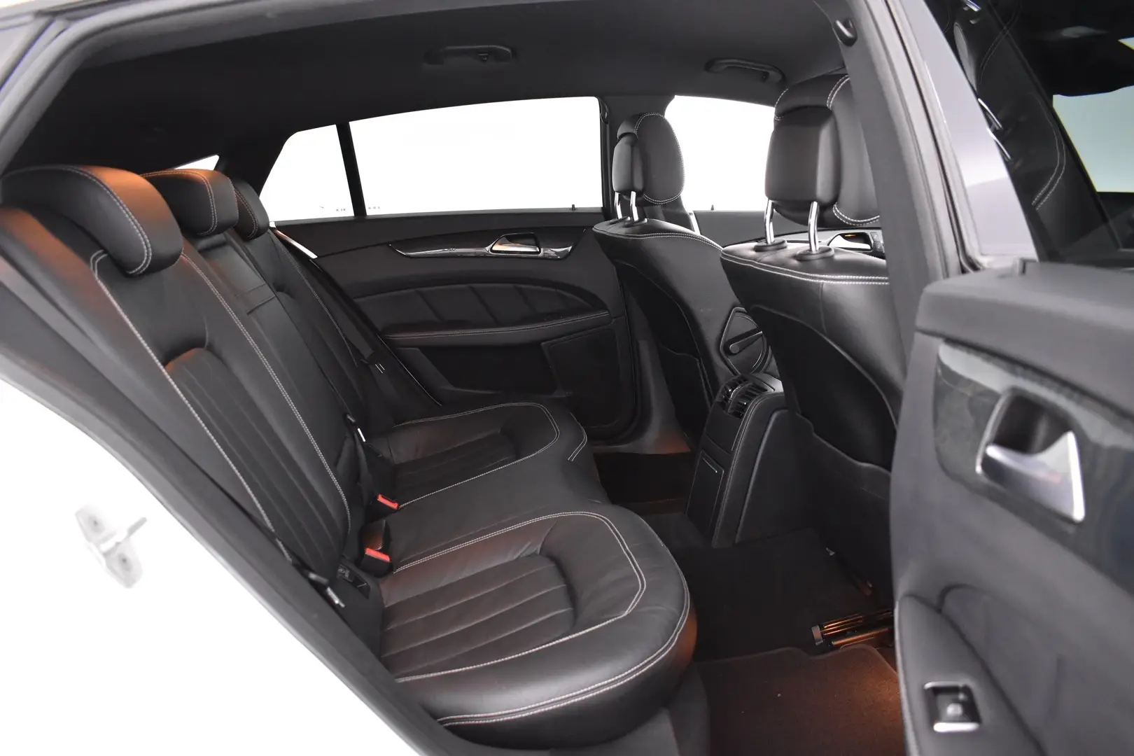 Car Image - mVR9odQt4c6ElLhBcWNBQ