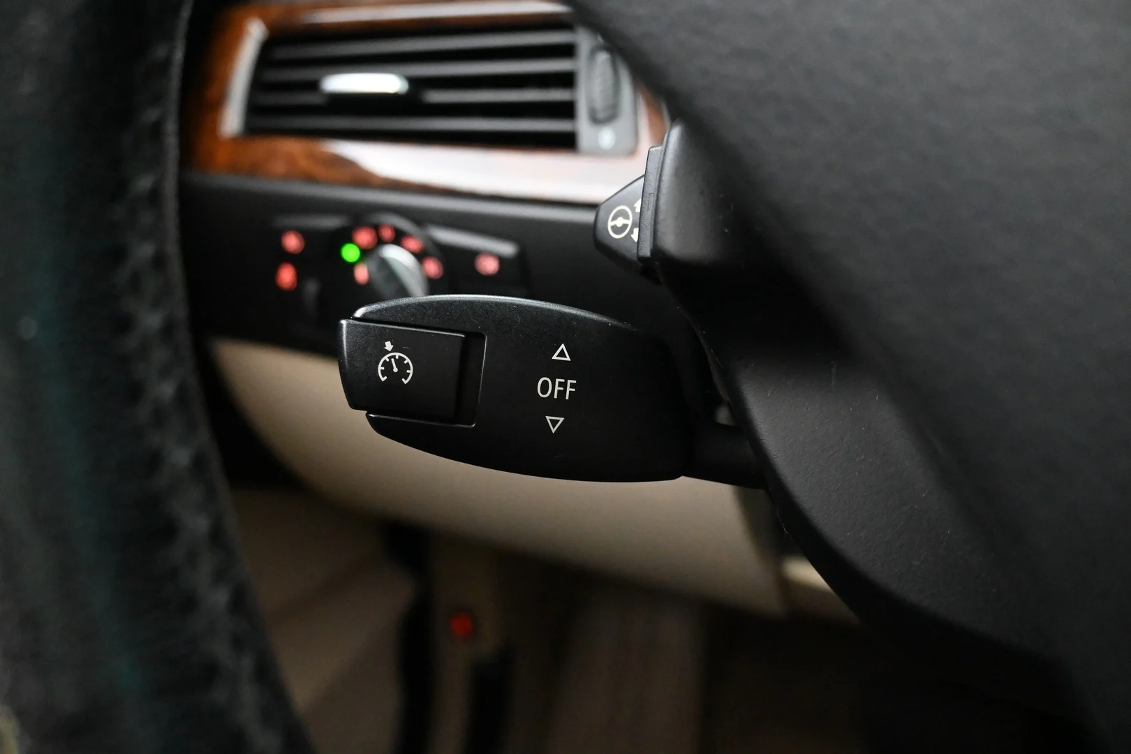Car Image - 3yIHUPS0ZoDSvc0U2hBstx