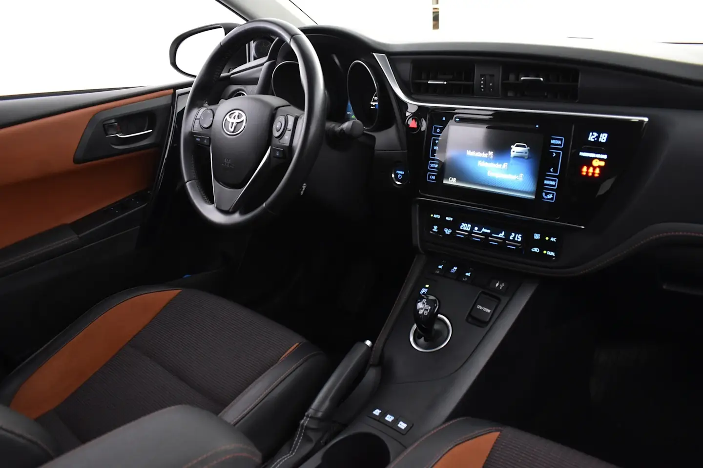 Car Image - 6aSoo8gPivWEXOtHK2565j