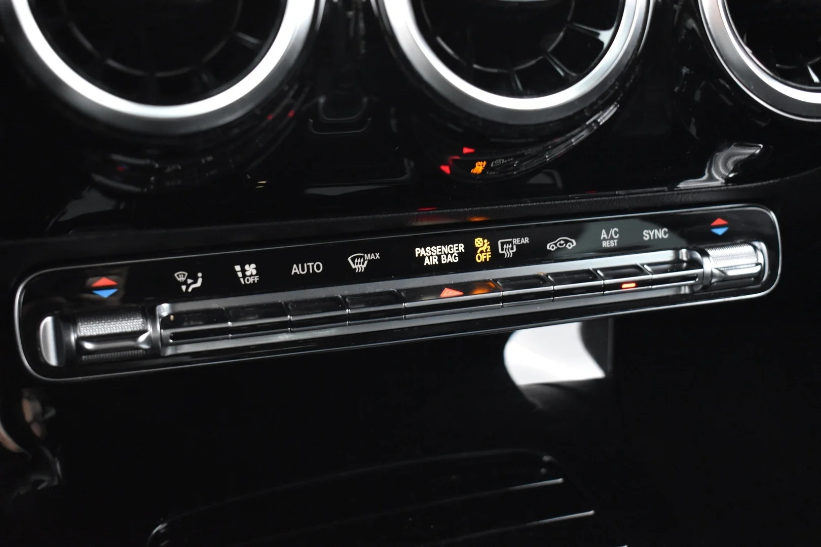 Car Image - 6r4VB2xQKkySJoKZxT8ItZ