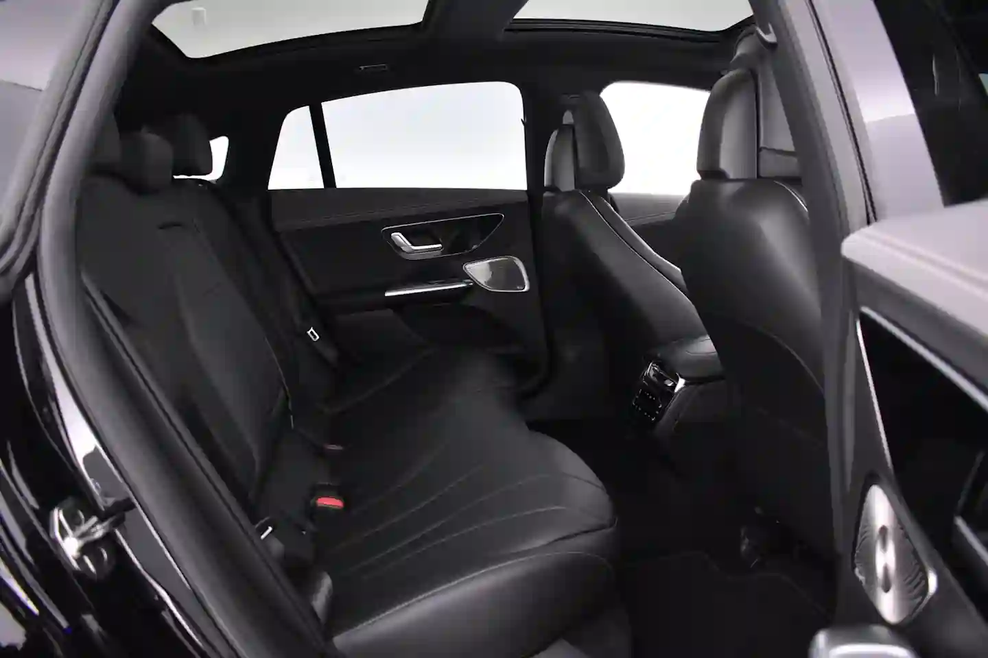 Car Image - DWzuOdhHX84dKYkYqVxia