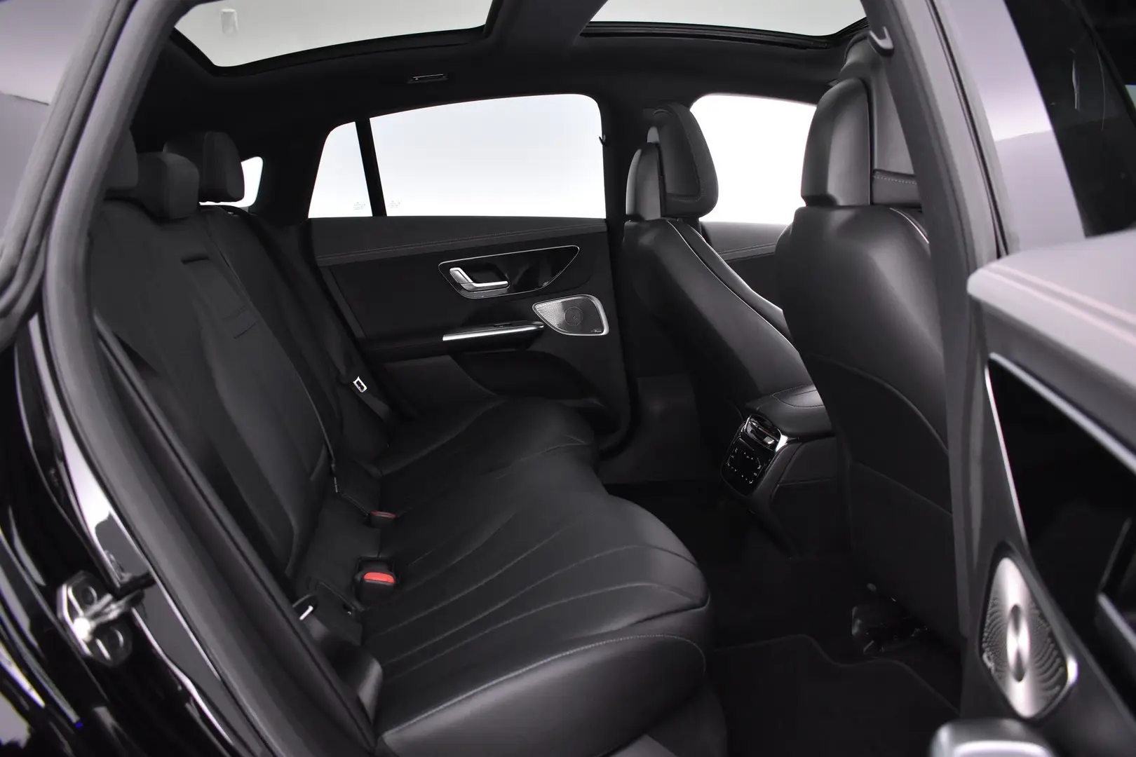 Car Image - DWzuOdhHX84dKYkYqVxia