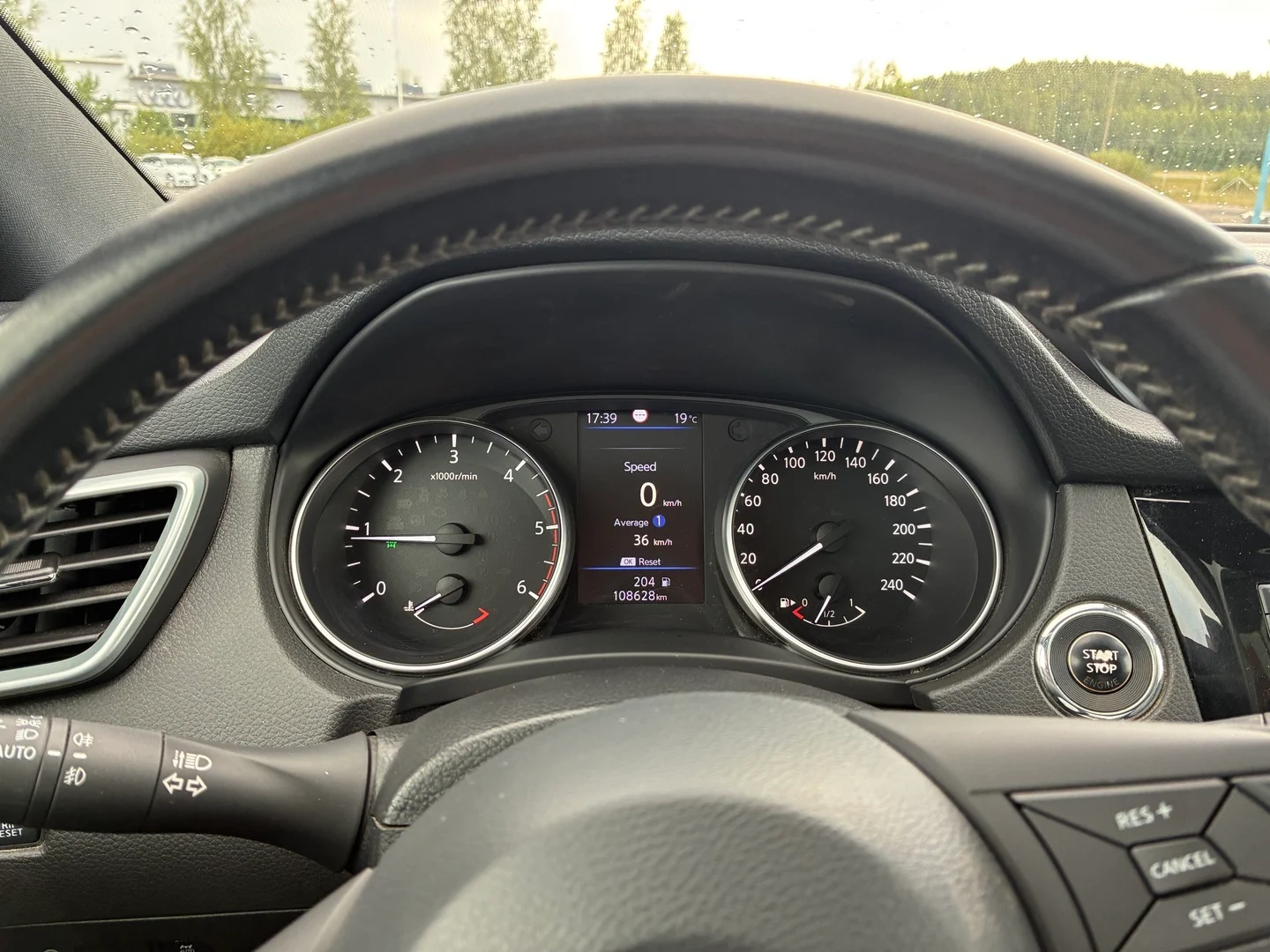 Car Image - 4JhZc4Z8tdmYQWJN1y1KCc