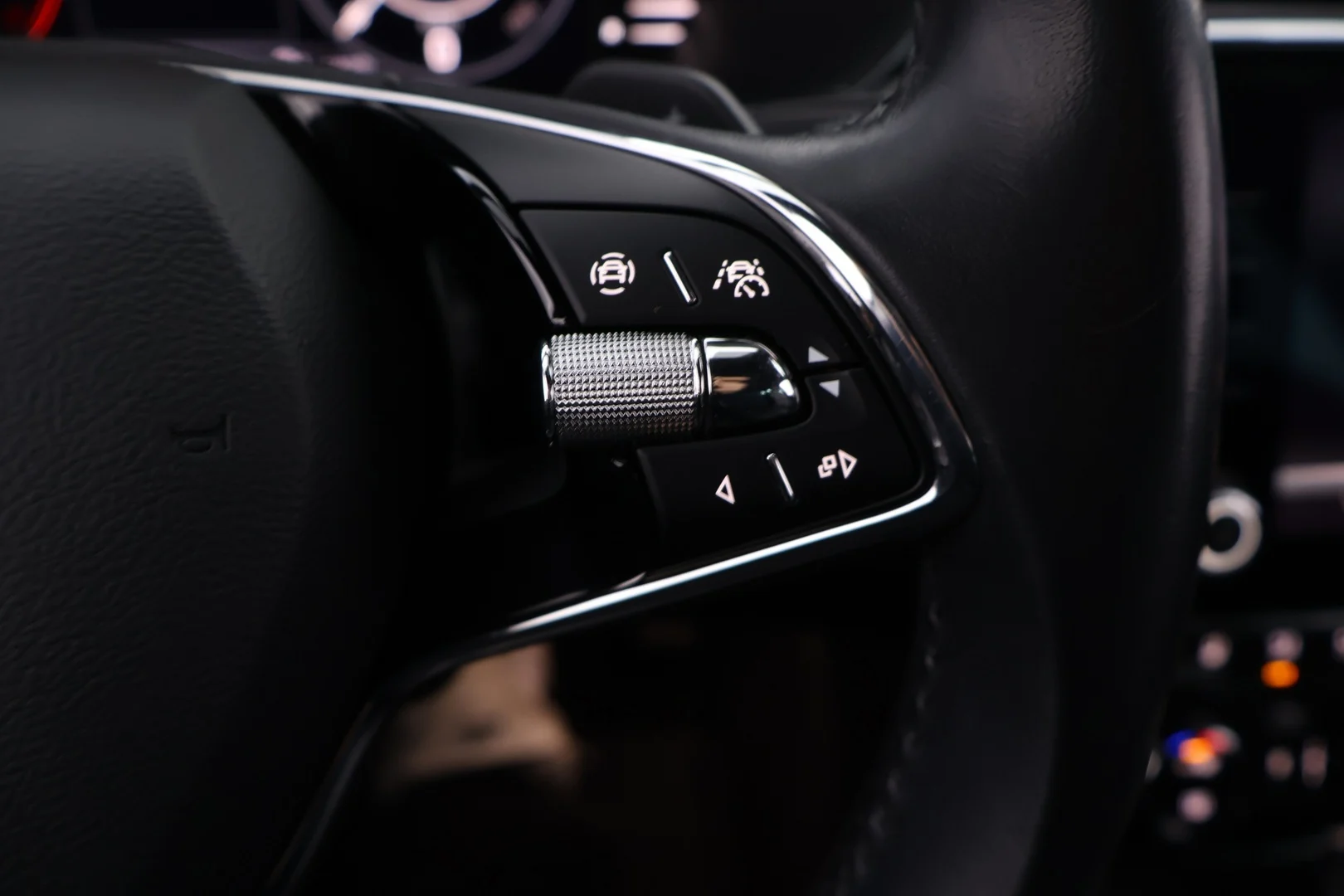 Car Image - 1JFwhLFU8J4lS9lQuDmFN9