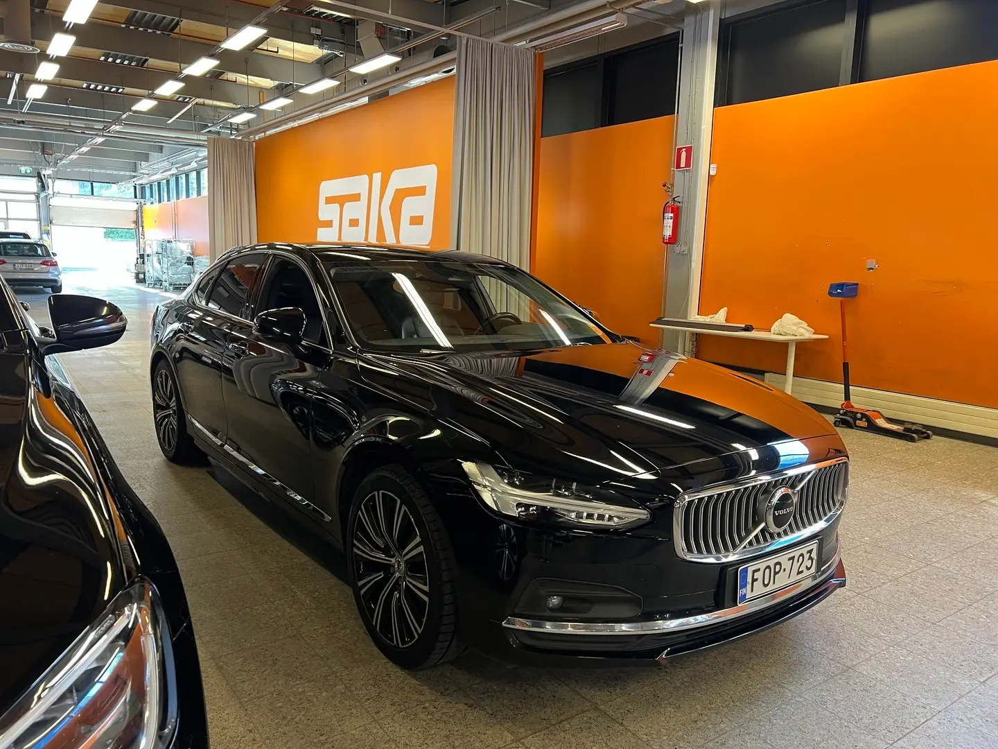 Car Image - 4xaQBJMt9sqErWu7xChVJl