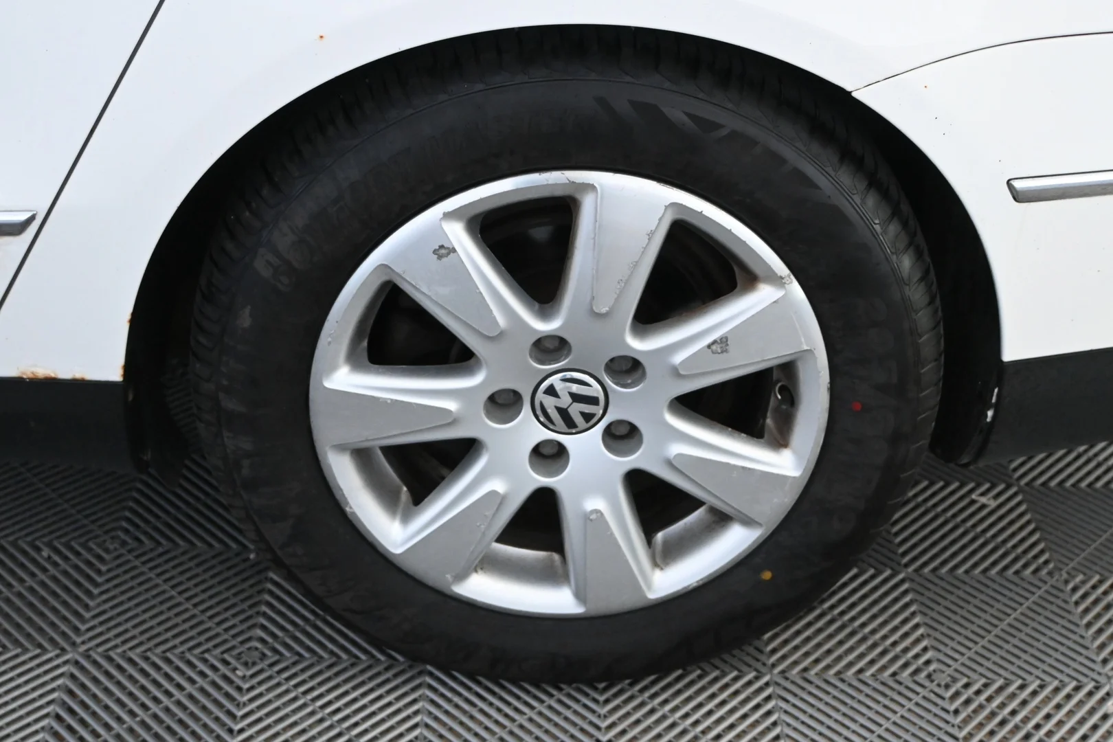 Car Image - 2MtYfgQgmNZ1Is0buHIeY5