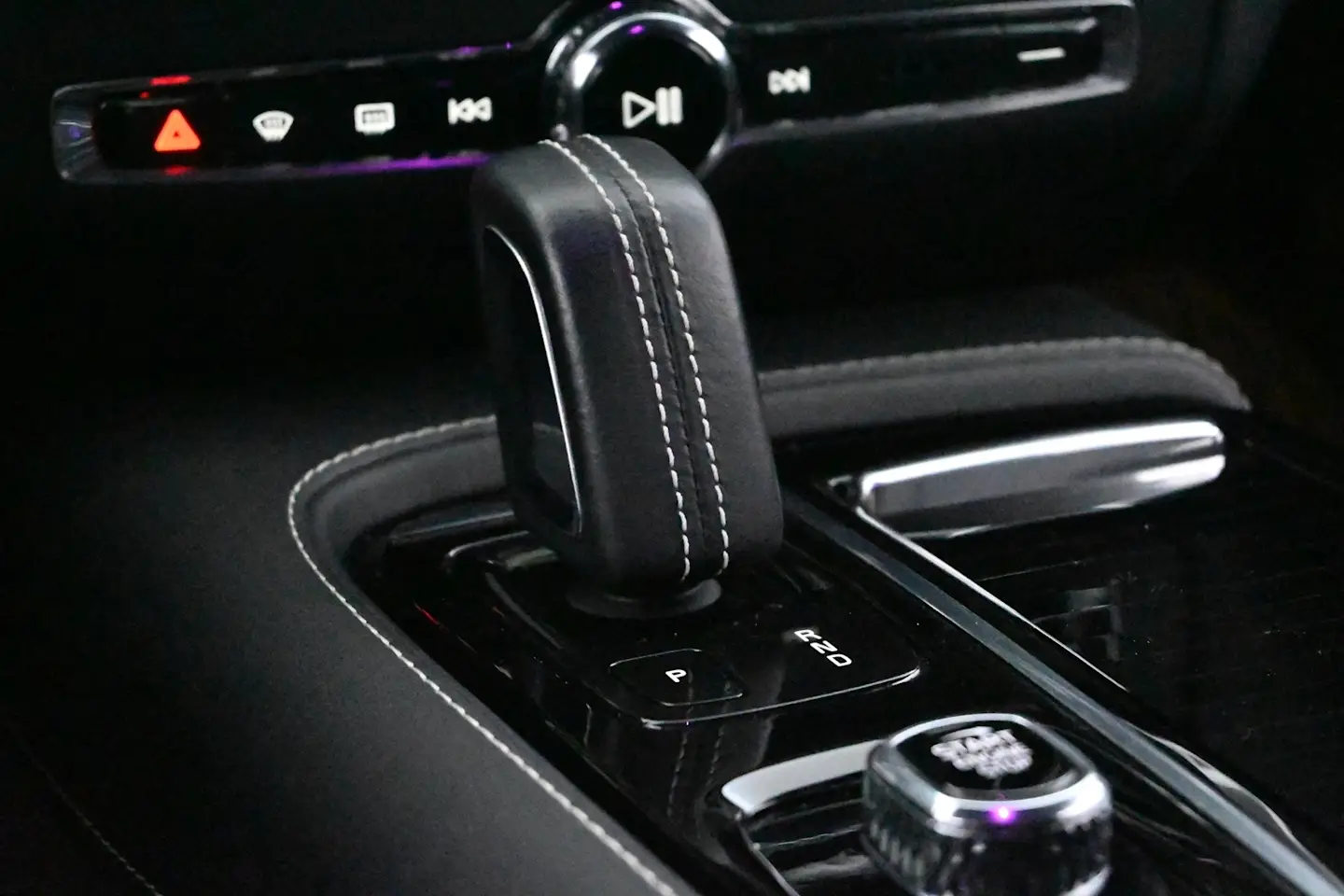Car Image - 3SVxbfOh7HA7nkTtKdKJWR