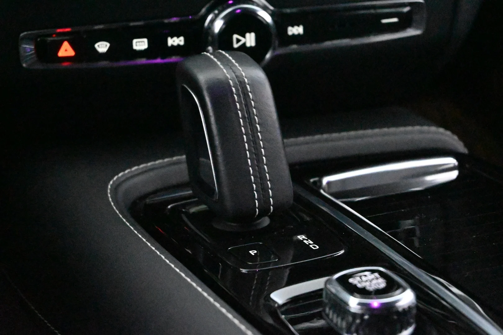 Car Image - 3SVxbfOh7HA7nkTtKdKJWR