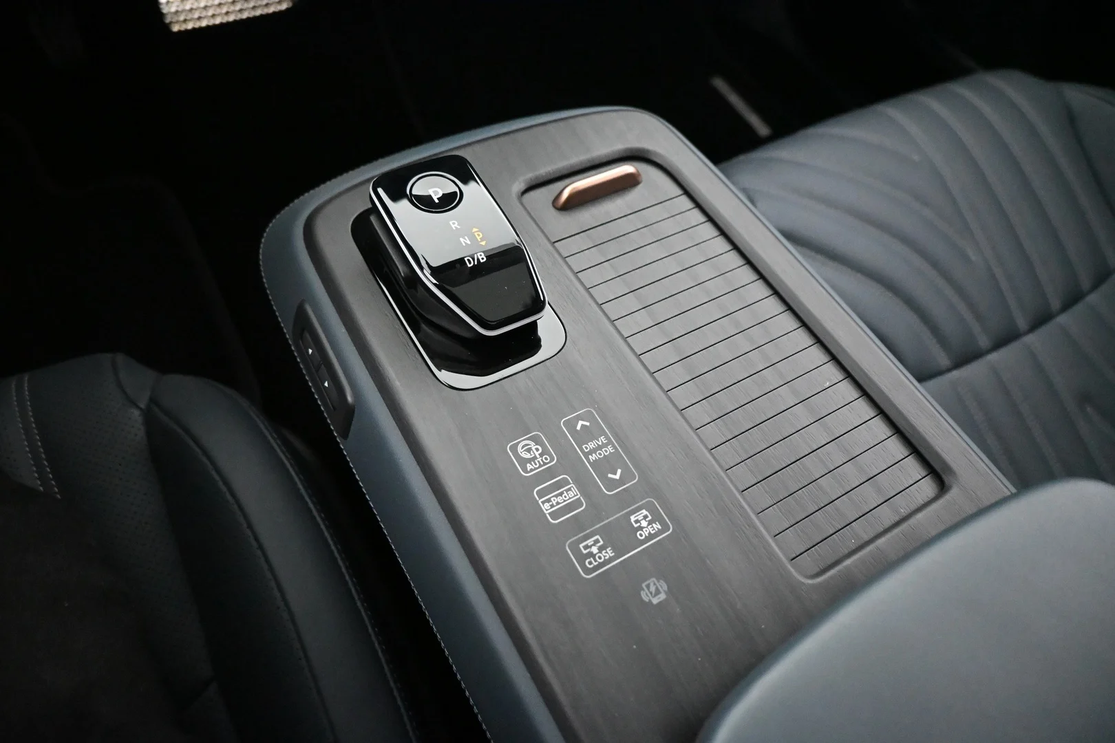 Car Image - 2zYOGuB8hduwOHN7v14blx