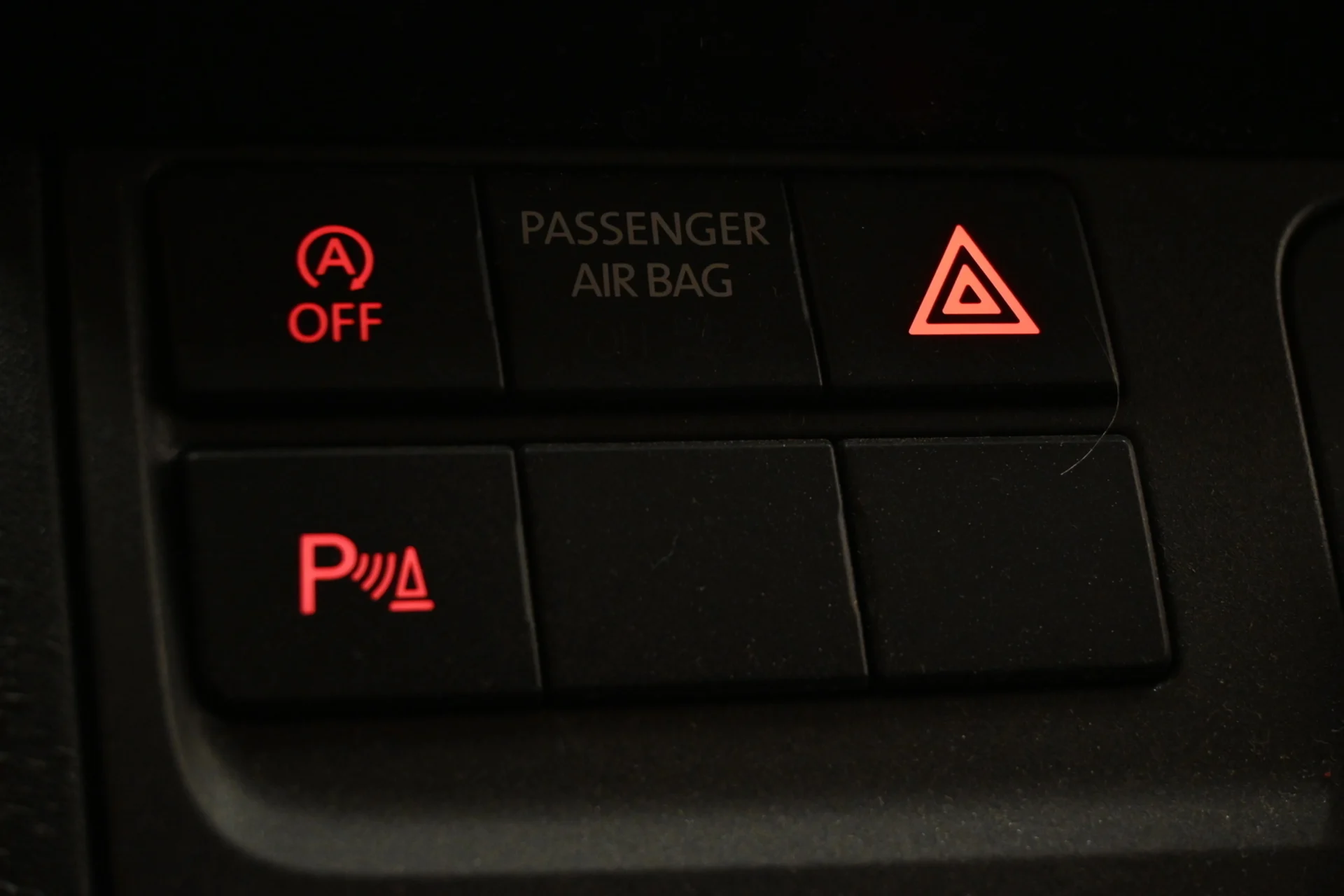 Car Image - 5eIsLSC4l4hdGIUtkmS1dL