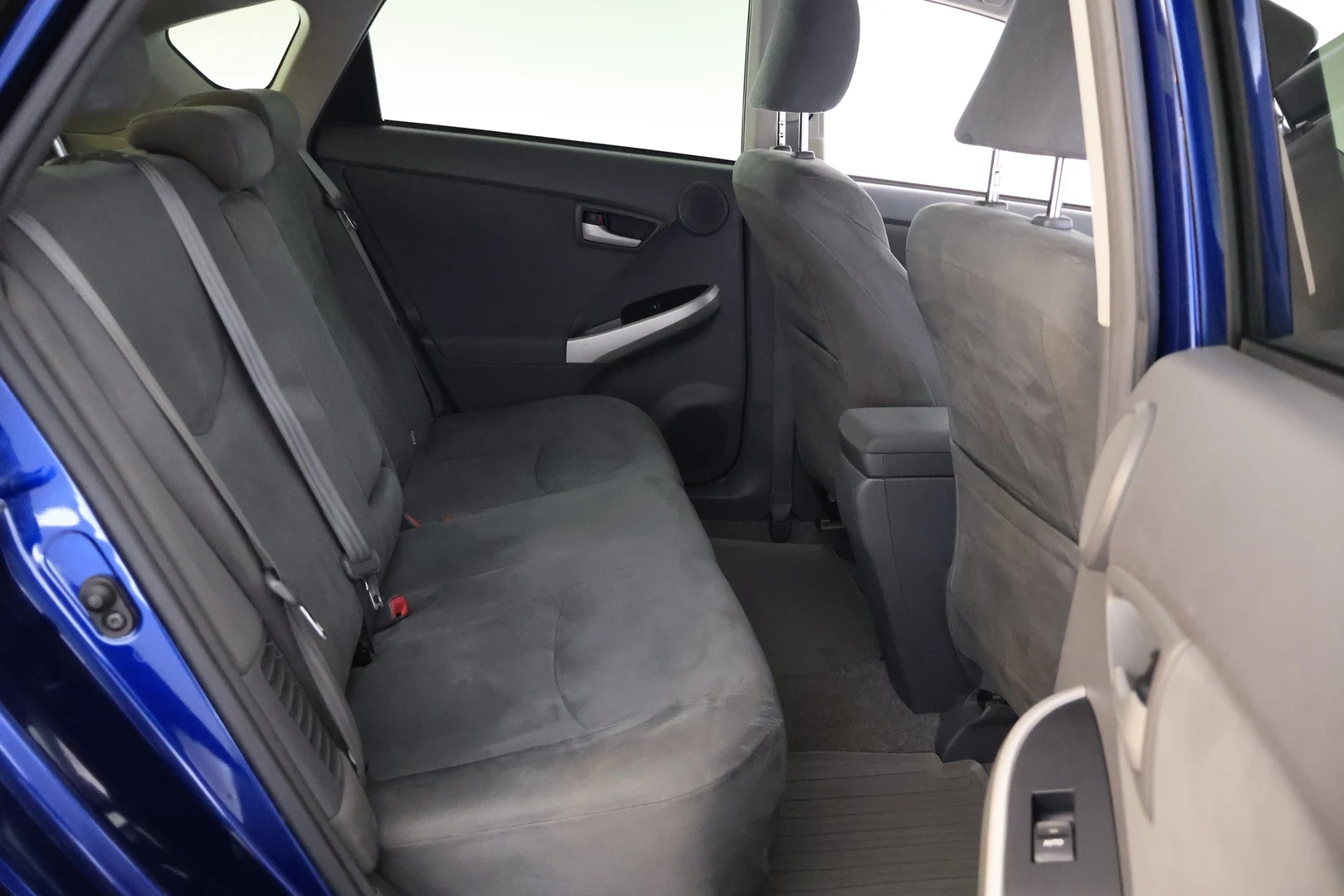 Car Image - 7w3lsWtL7D8SQOdzoSO17D