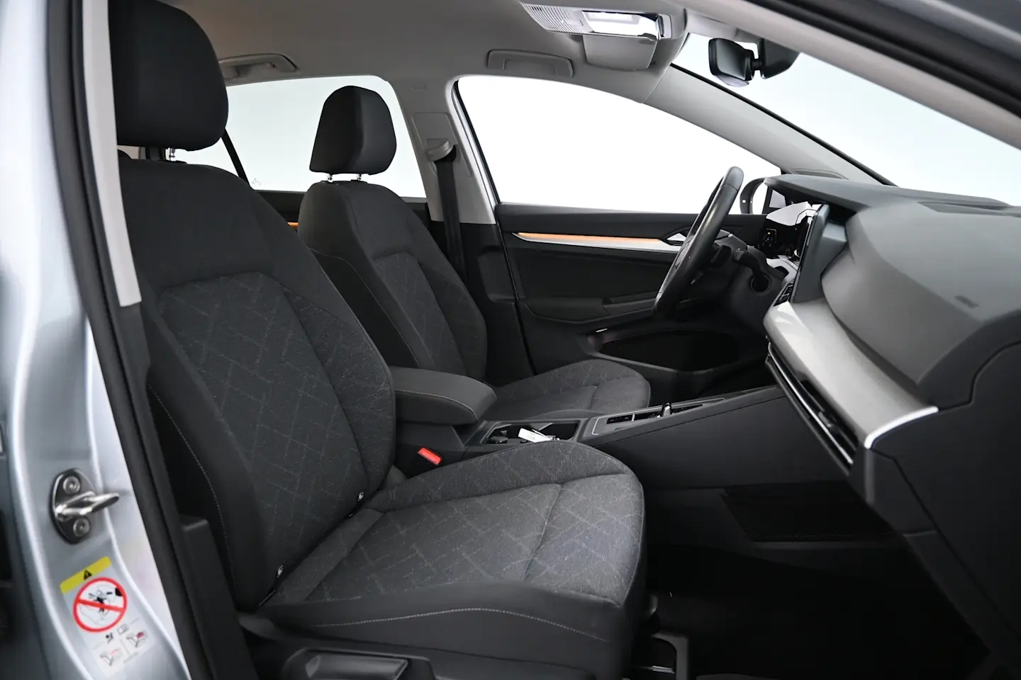 Car Image - 5pmd5VnyFREJ6jNsJHwIBt