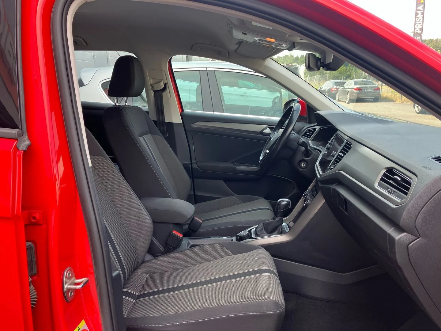Car Image - 531GrxSK3FQonV1tmRMPbj