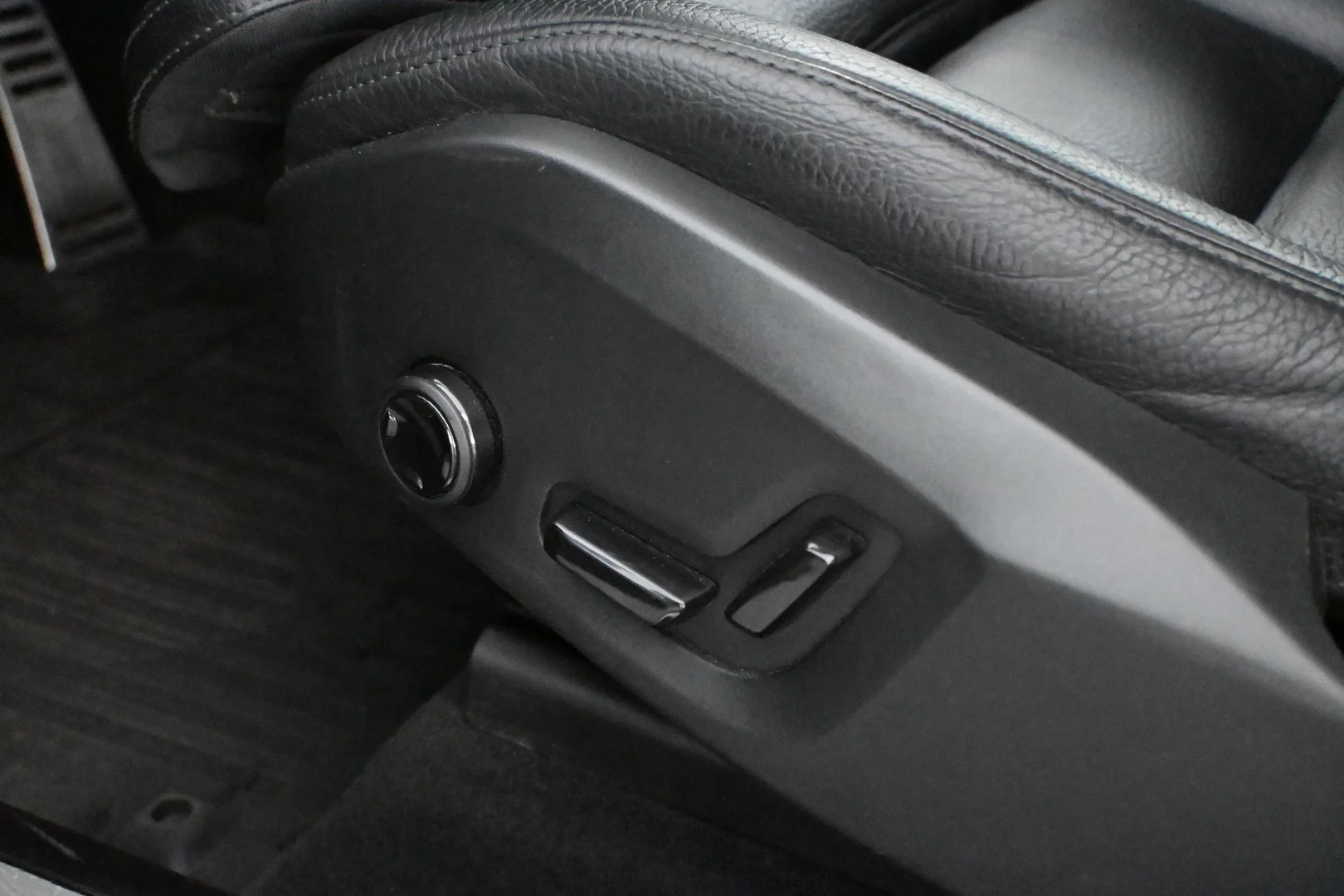 Car Image - 3nl2JcEivd2wA0roSN1jLJ