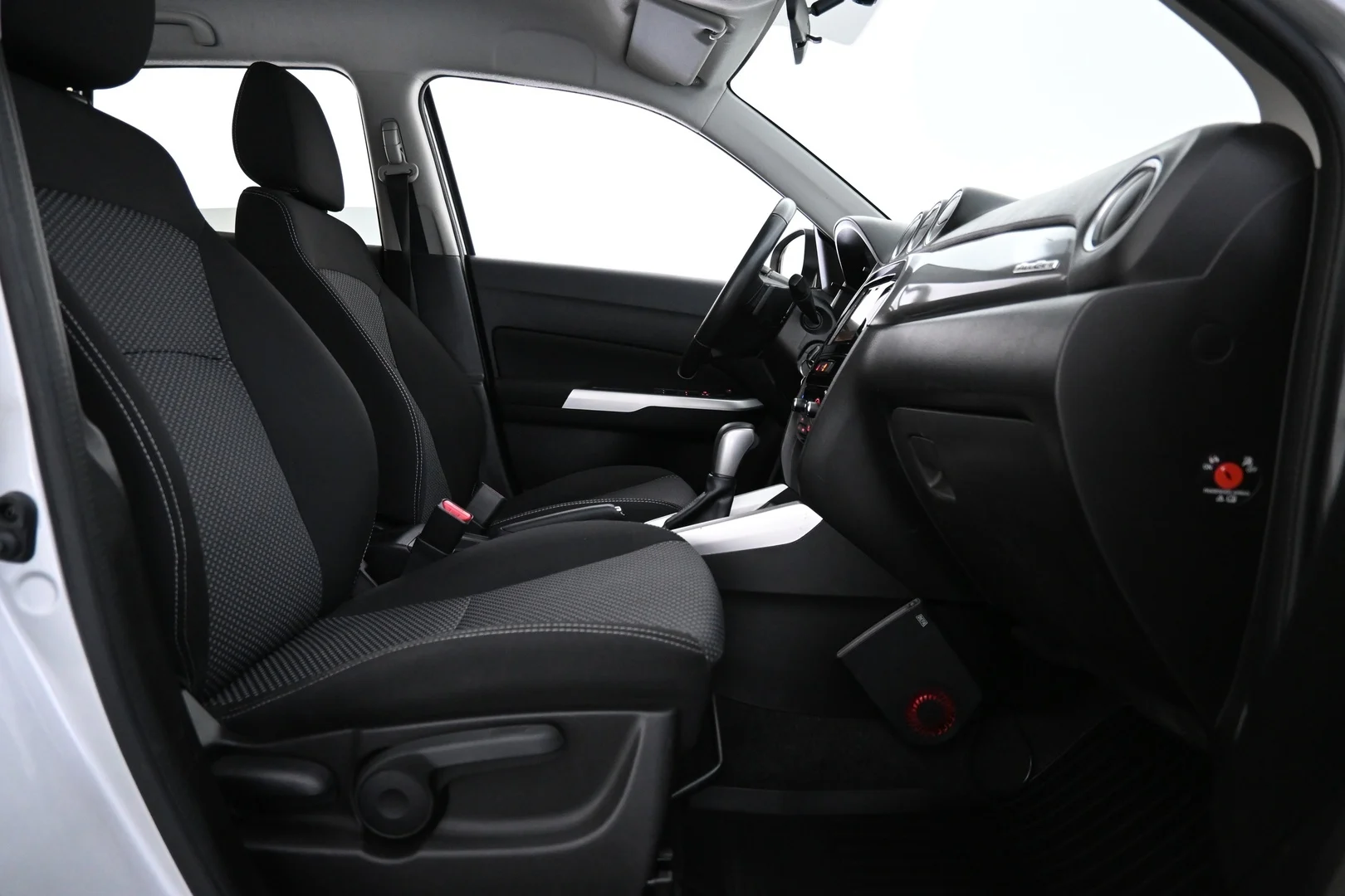 Car Image - 4hCIHn10QL4qHkmxWSG5xK