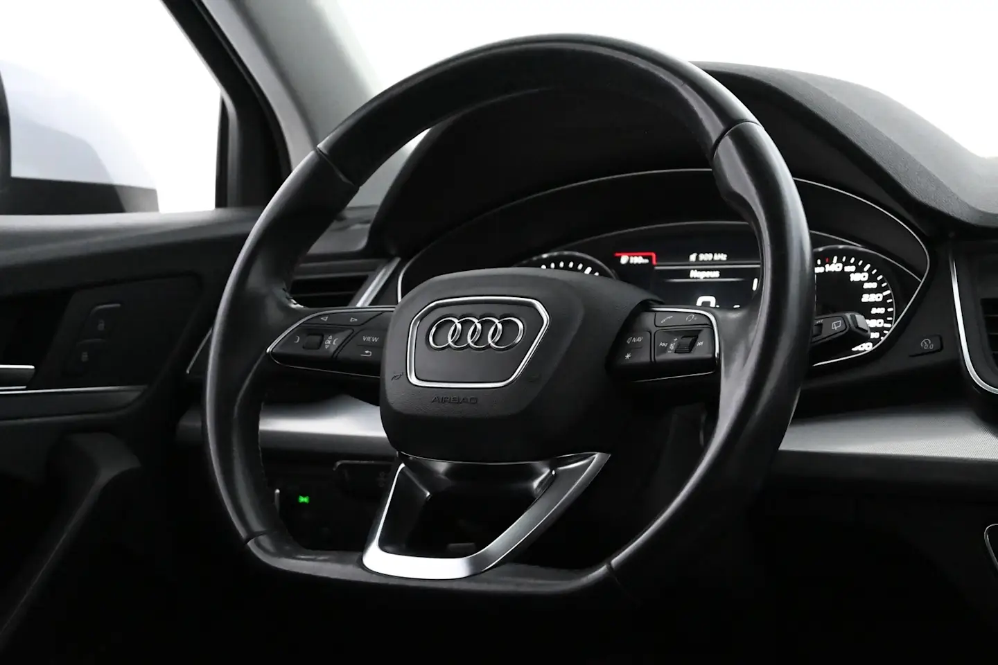 Car Image - 1nhCL3iWTeRETnCsgUteUU