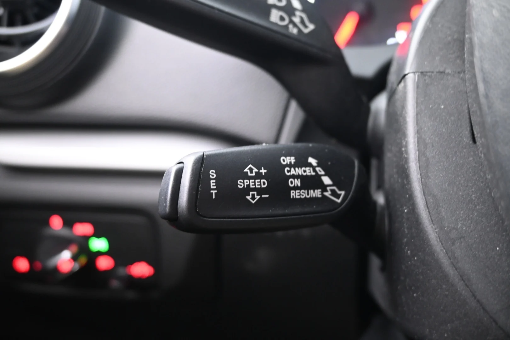 Car Image - 625RYiGndXAin4ePN72yER