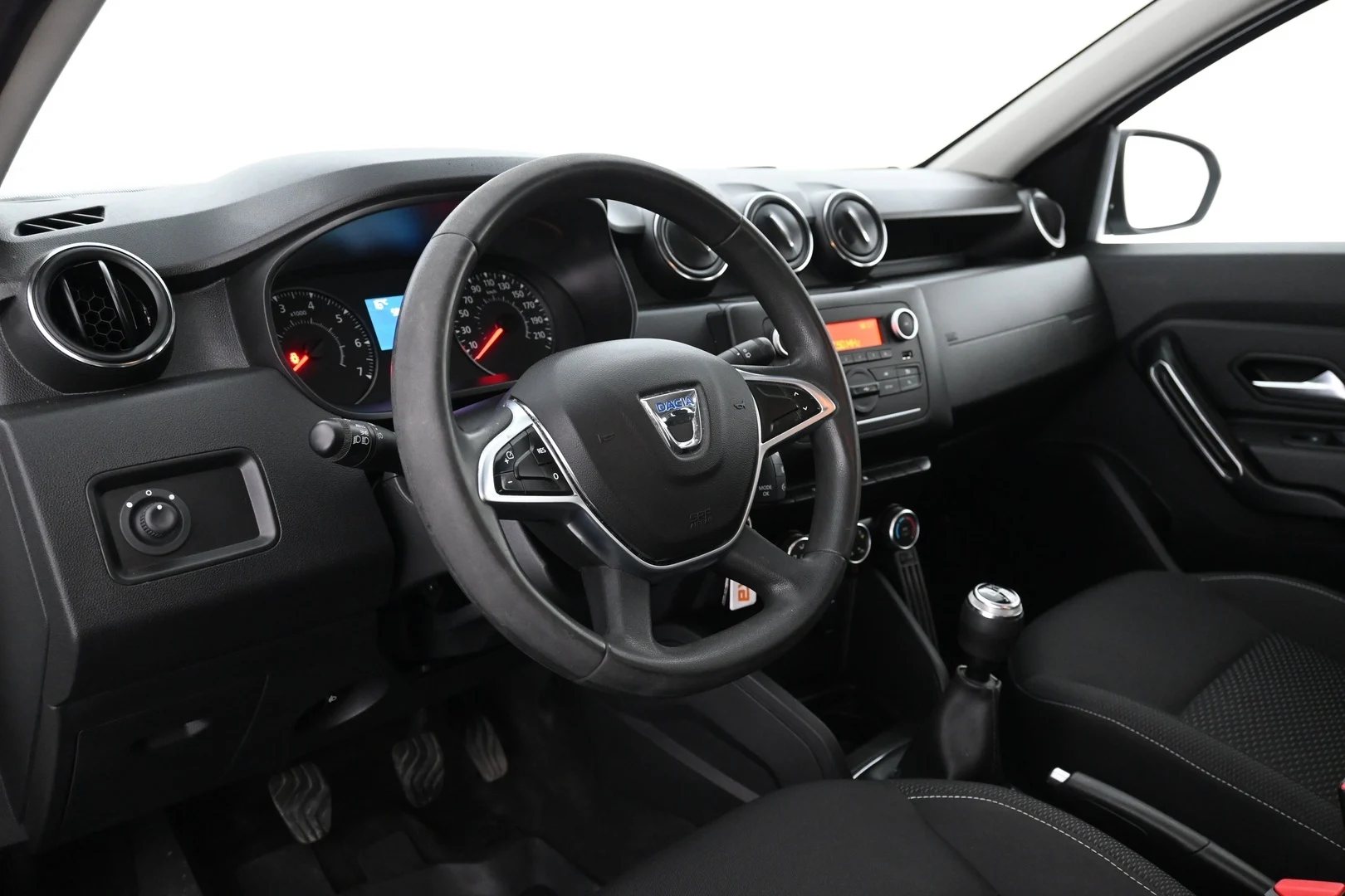 Car Image - y0TZEeYgrUFKzZ4q22zw6