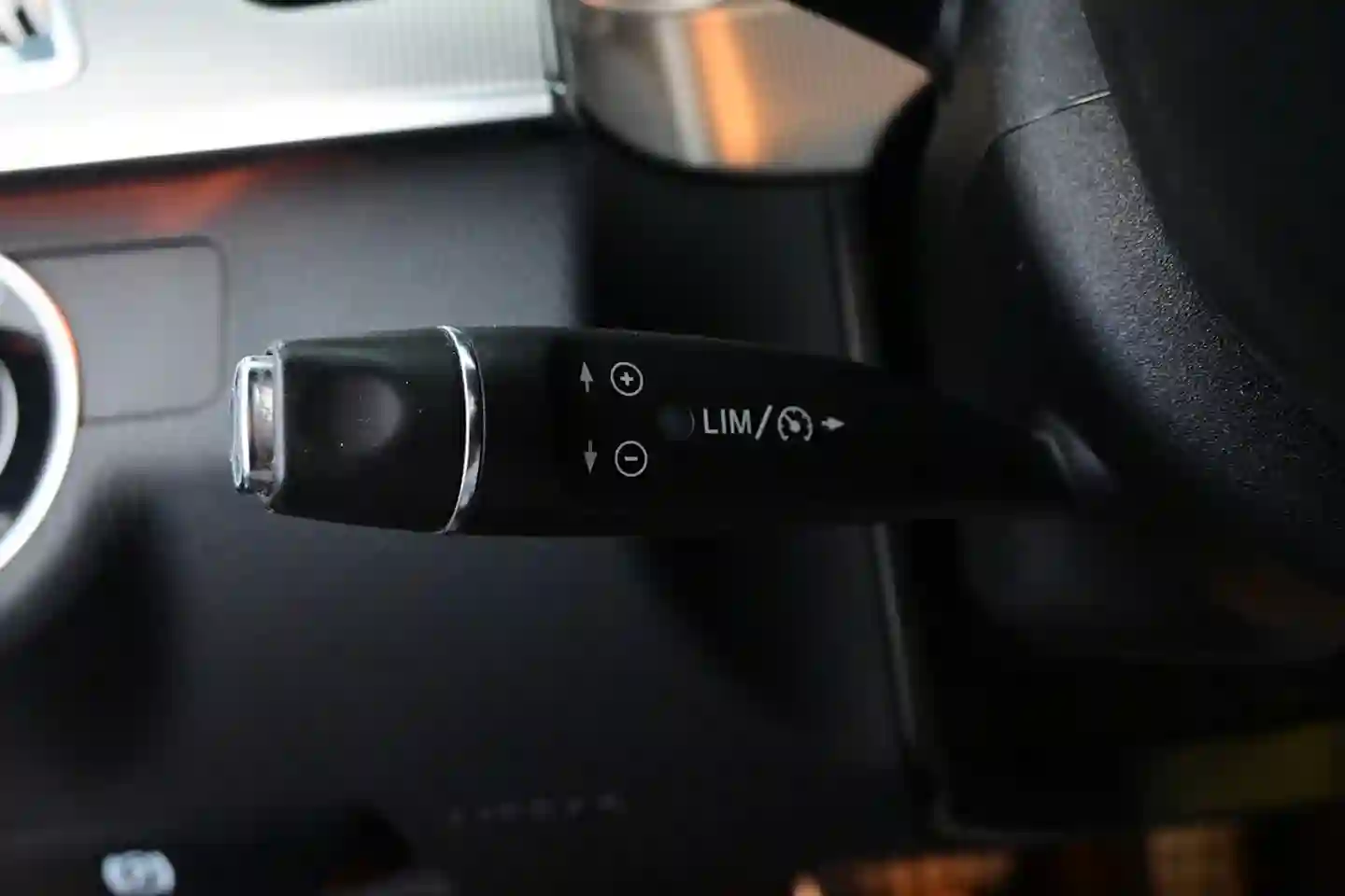 Car Image - 3HLls2Rp3LD0YhvkWV3iQV