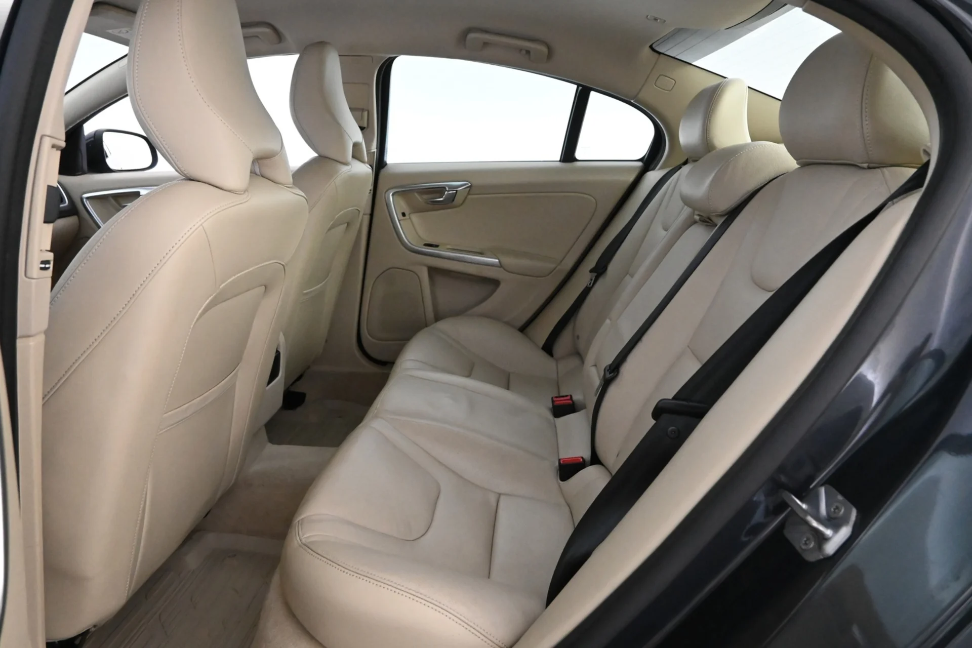 Car Image - kGJS473y6Cvb5cy8QhDmN